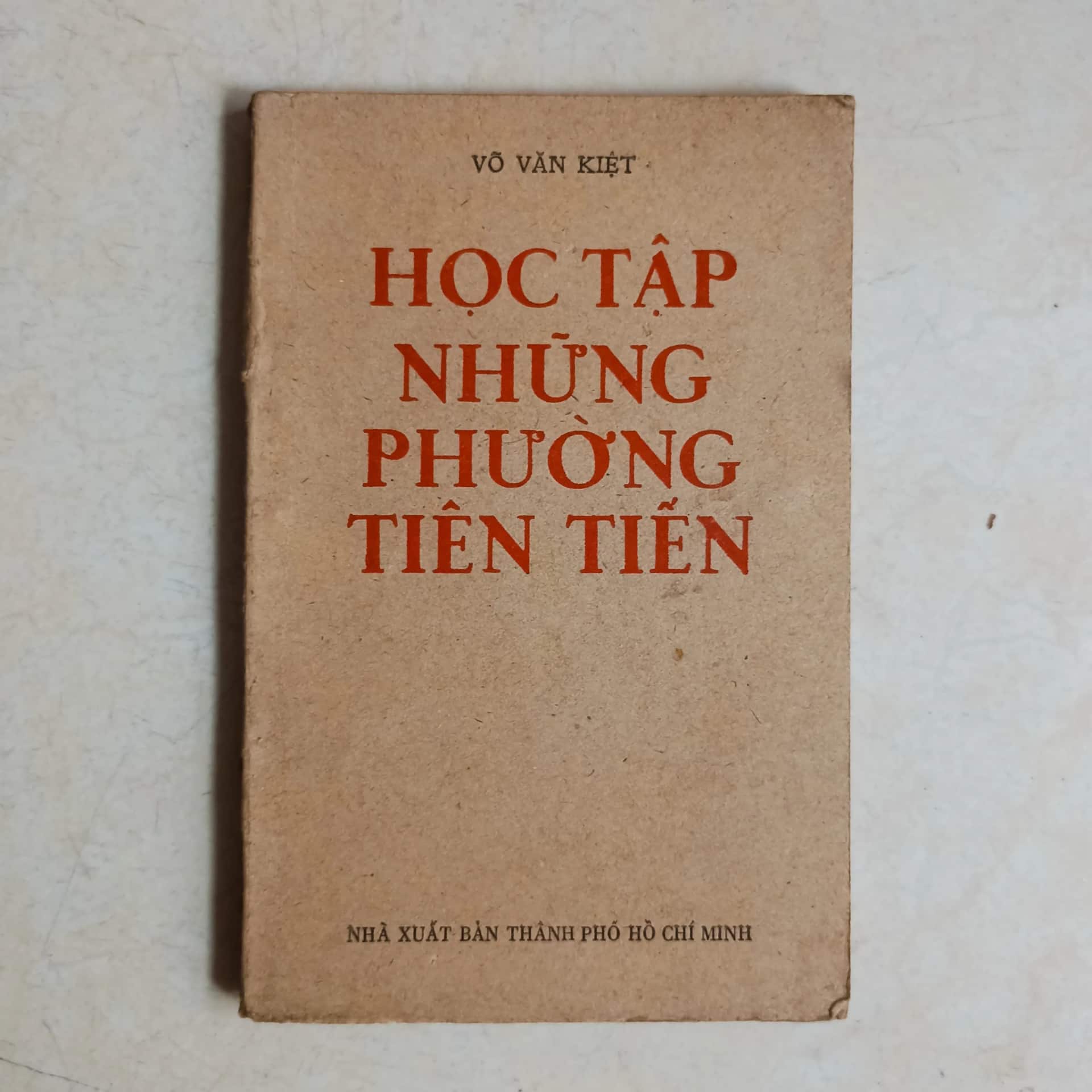 Học tập những phương tiên tiến