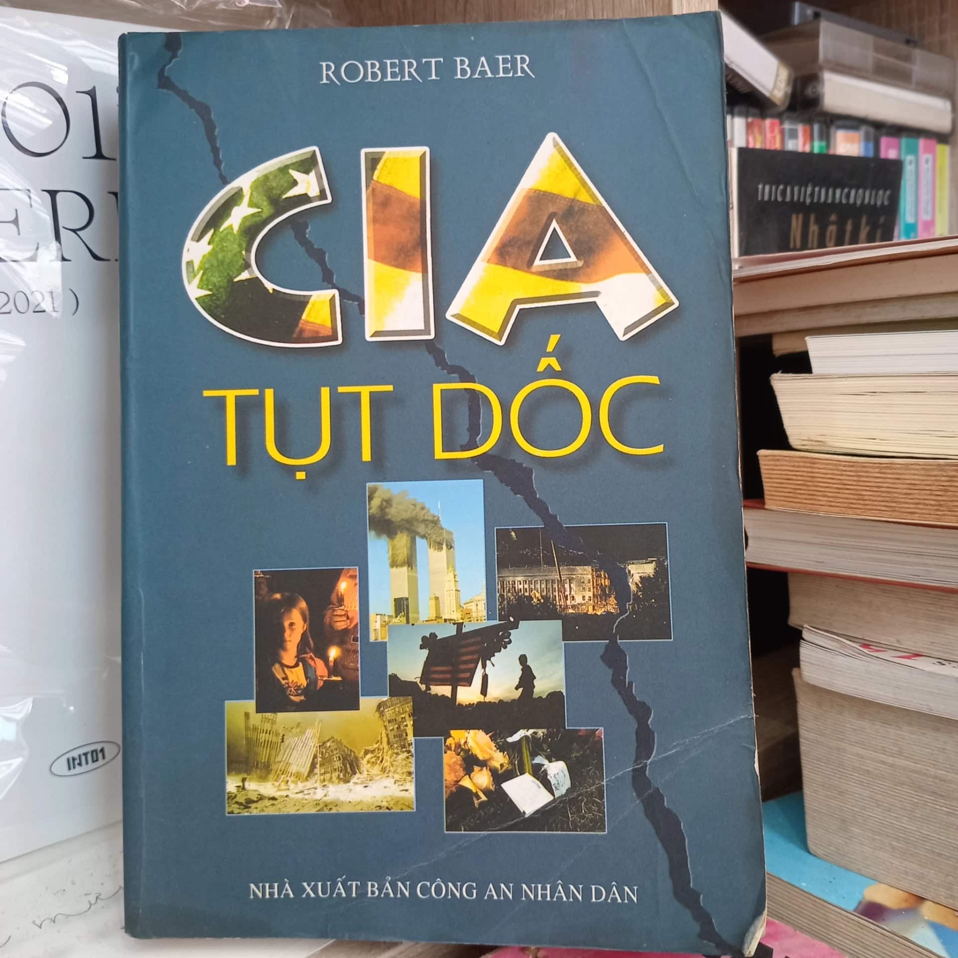 CIA Tụt Dốc
