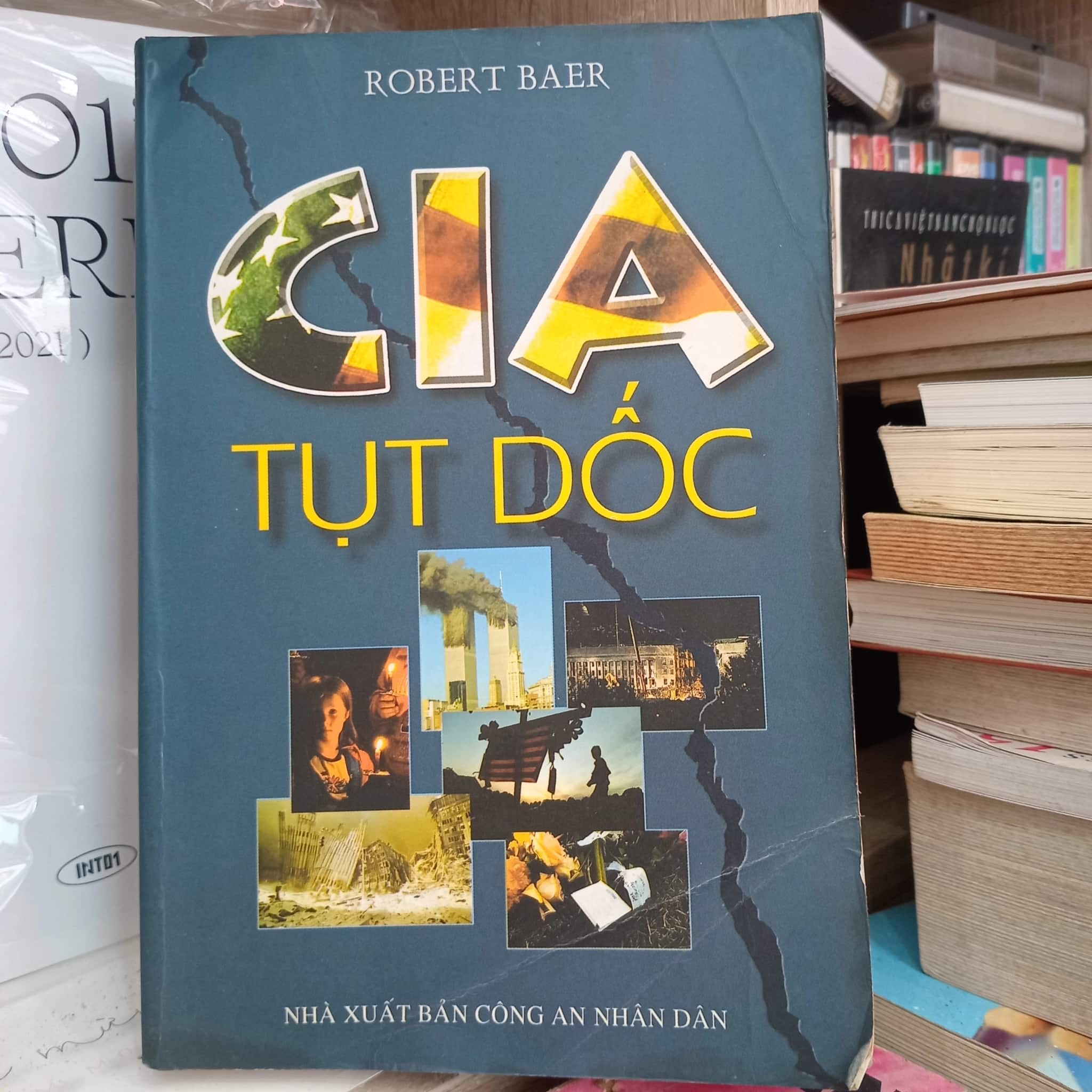 CIA Tụt Dốc 