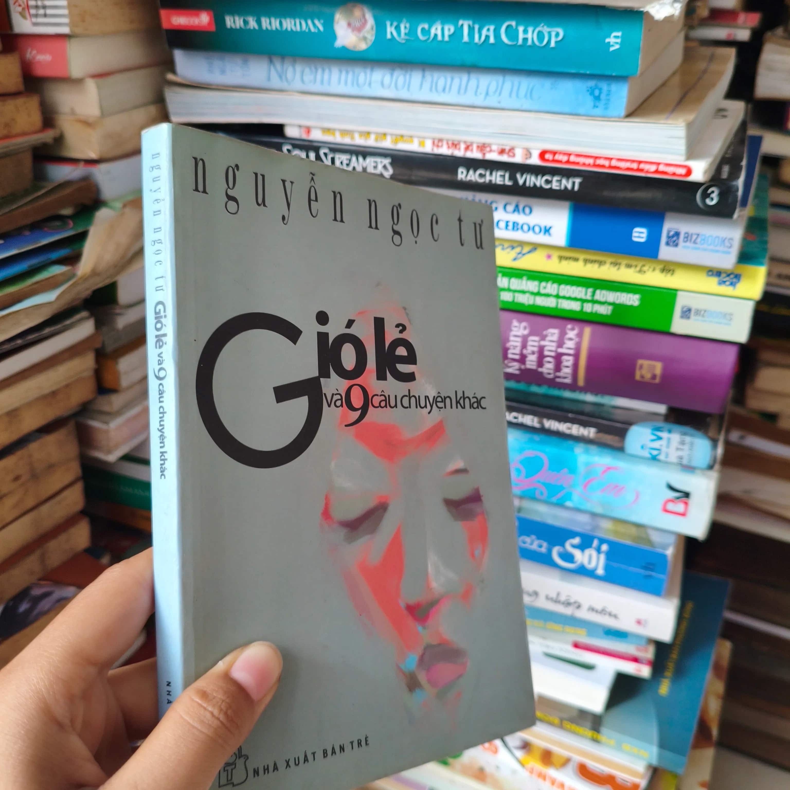 Gió lẻ và 9 câu chuyện khác 