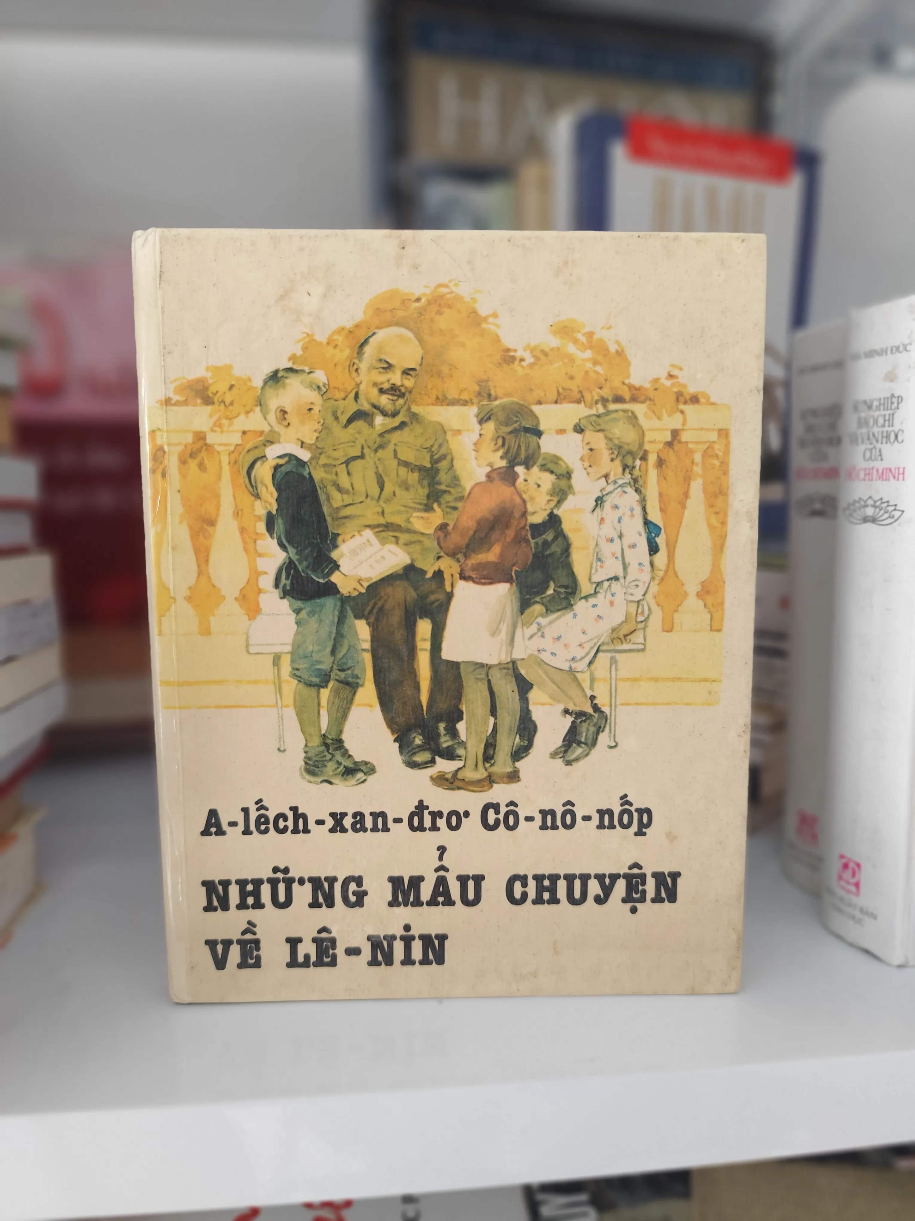 A- lếch - xan - đrơ Cô-nô-nốp Những mẫu chuyện về LêNin