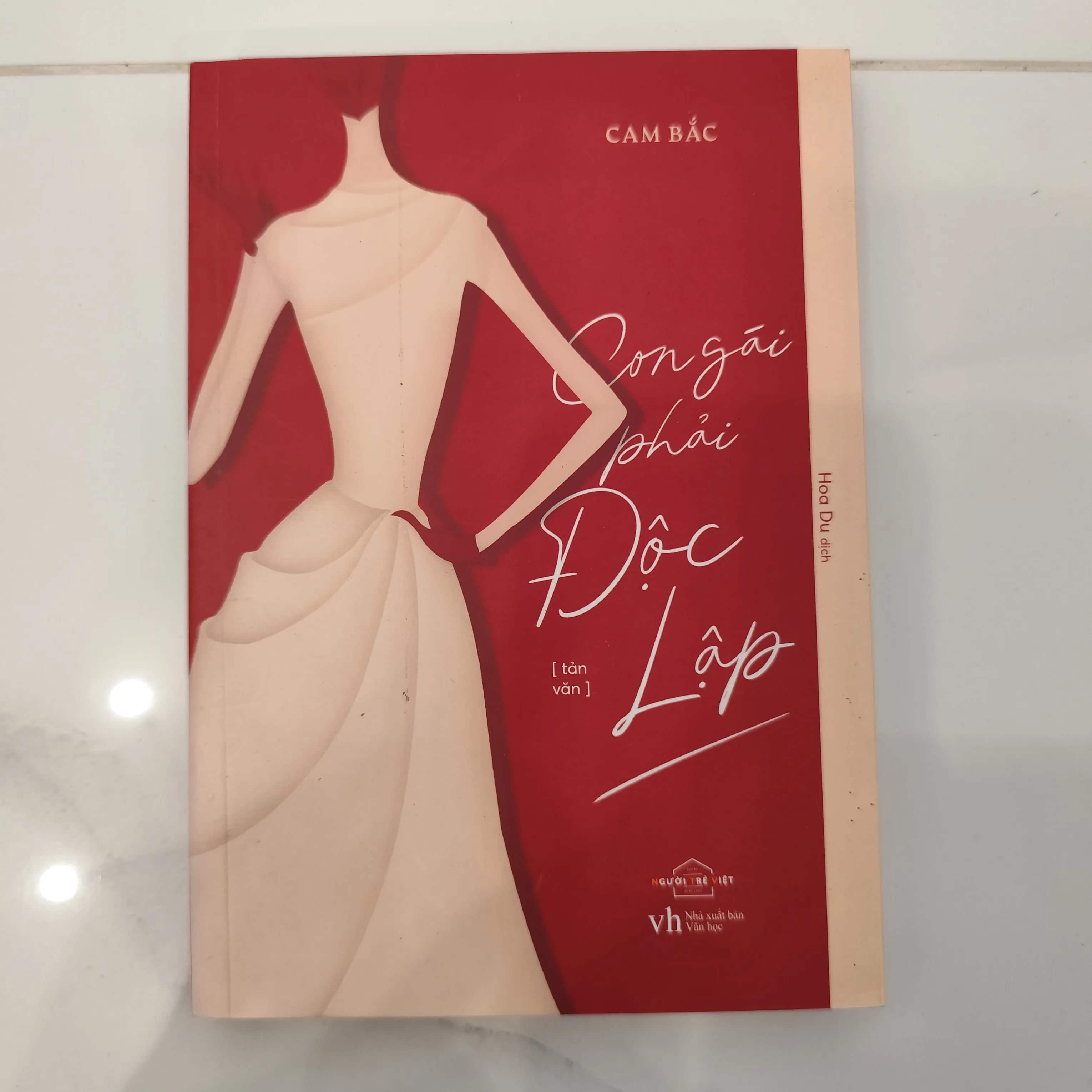 Con gái phải độc lập