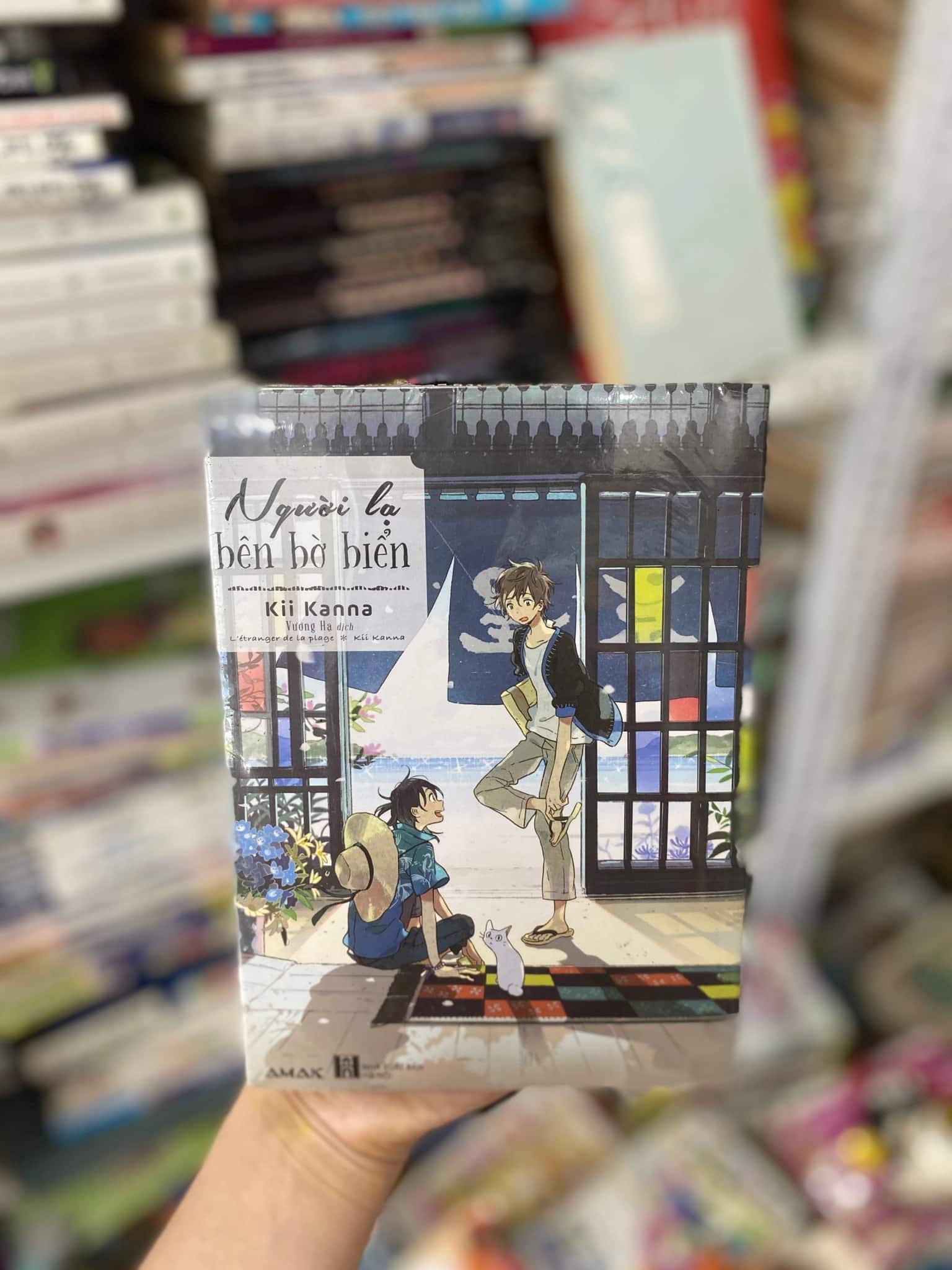 Sách Người Lạ Bên Bờ Biển ( nguyên seal )