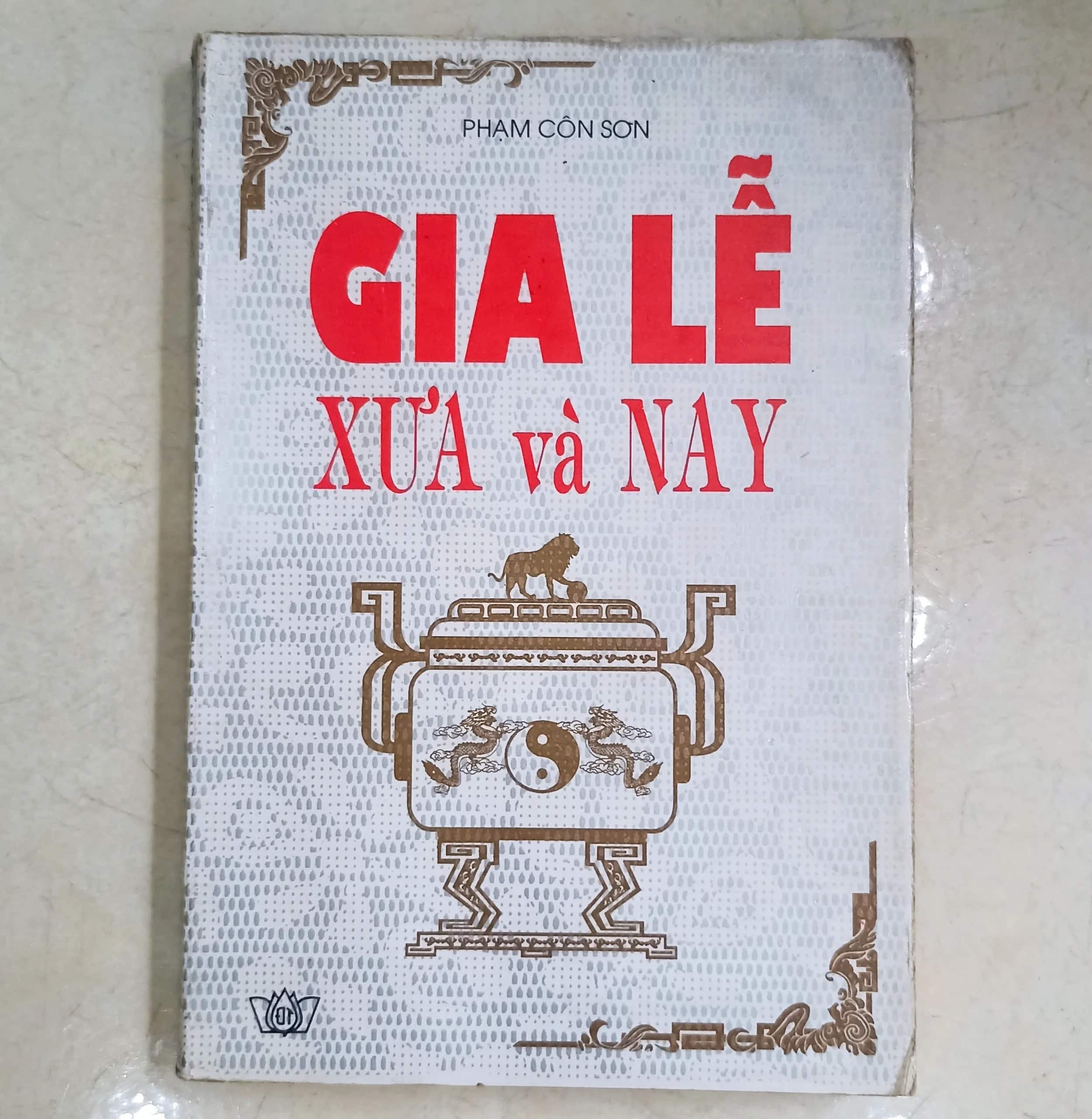 Gia lễ xưa và nay 