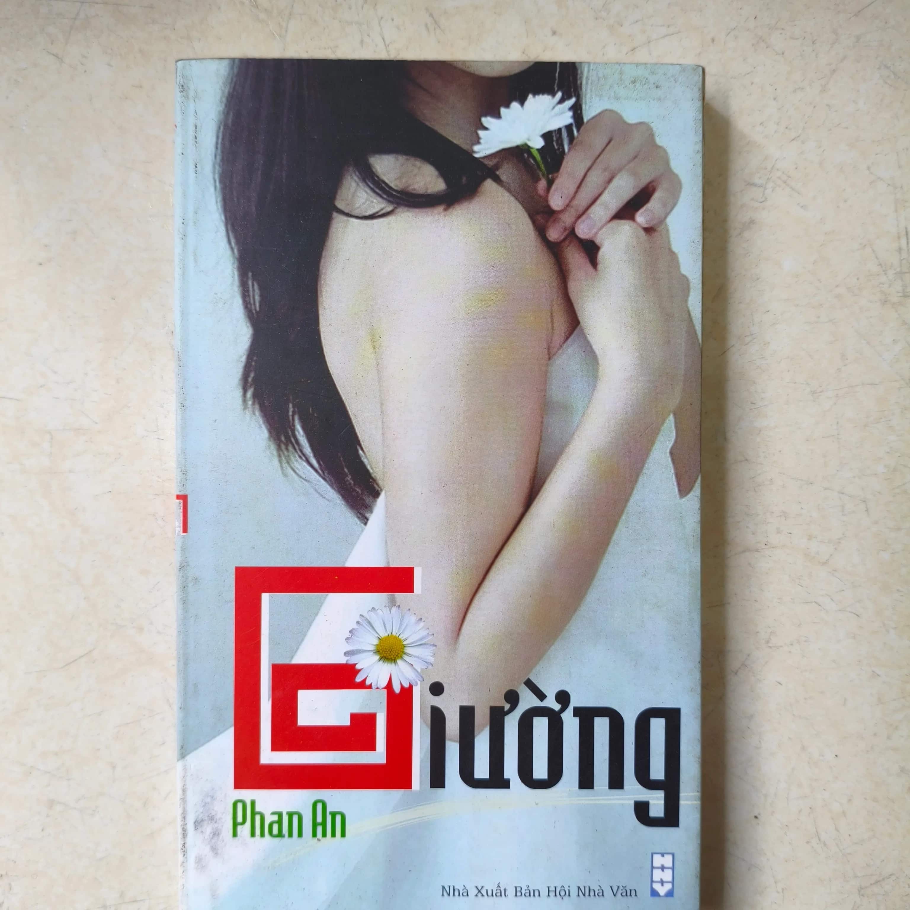 Giường Phan An 