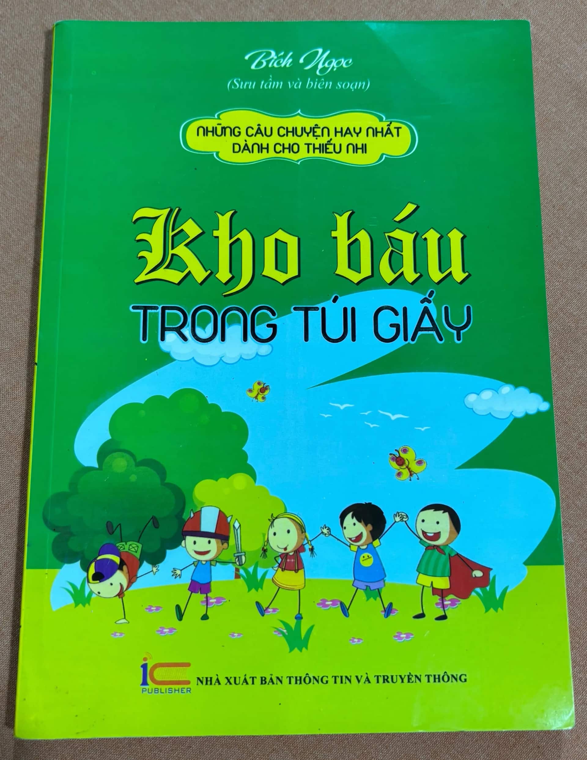 Kho báu trong túi giấy