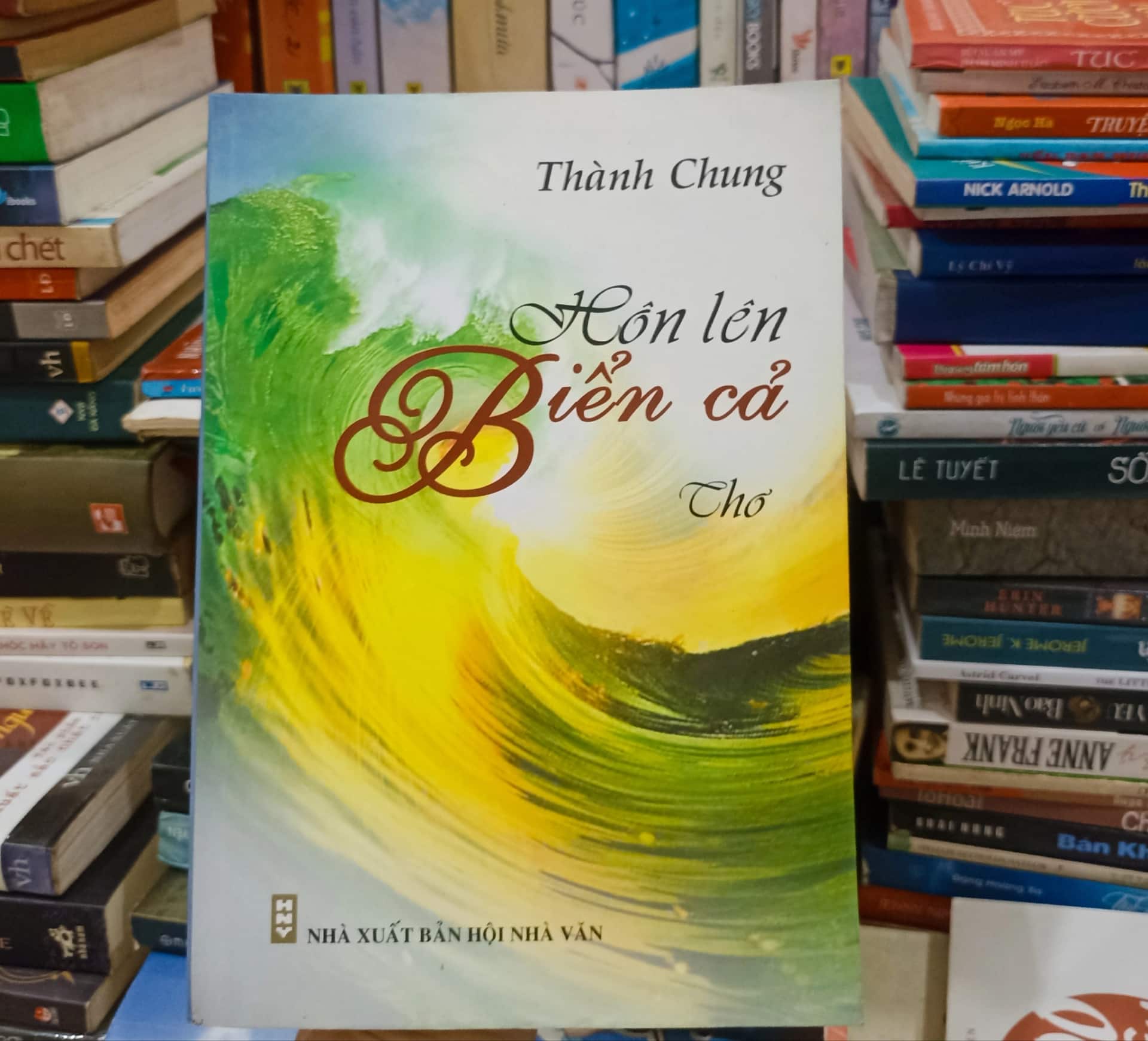 Hôm lên biển cả