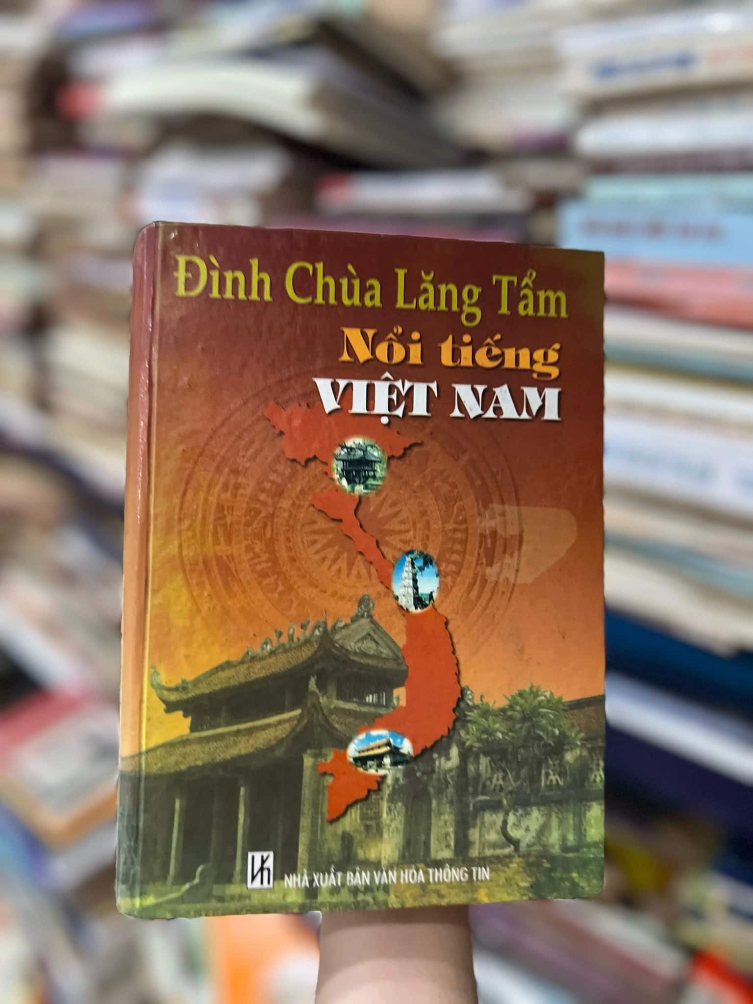 Đình chùa Lăng Tẩm - Nổi tiếng Việt Nam