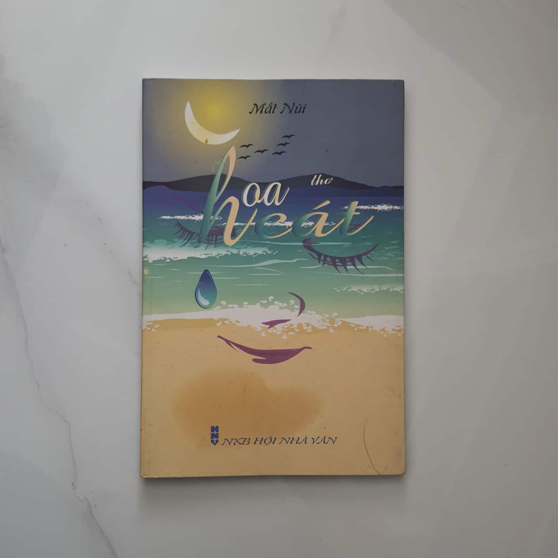 Thơ Hoa Cát - Mắt Núi