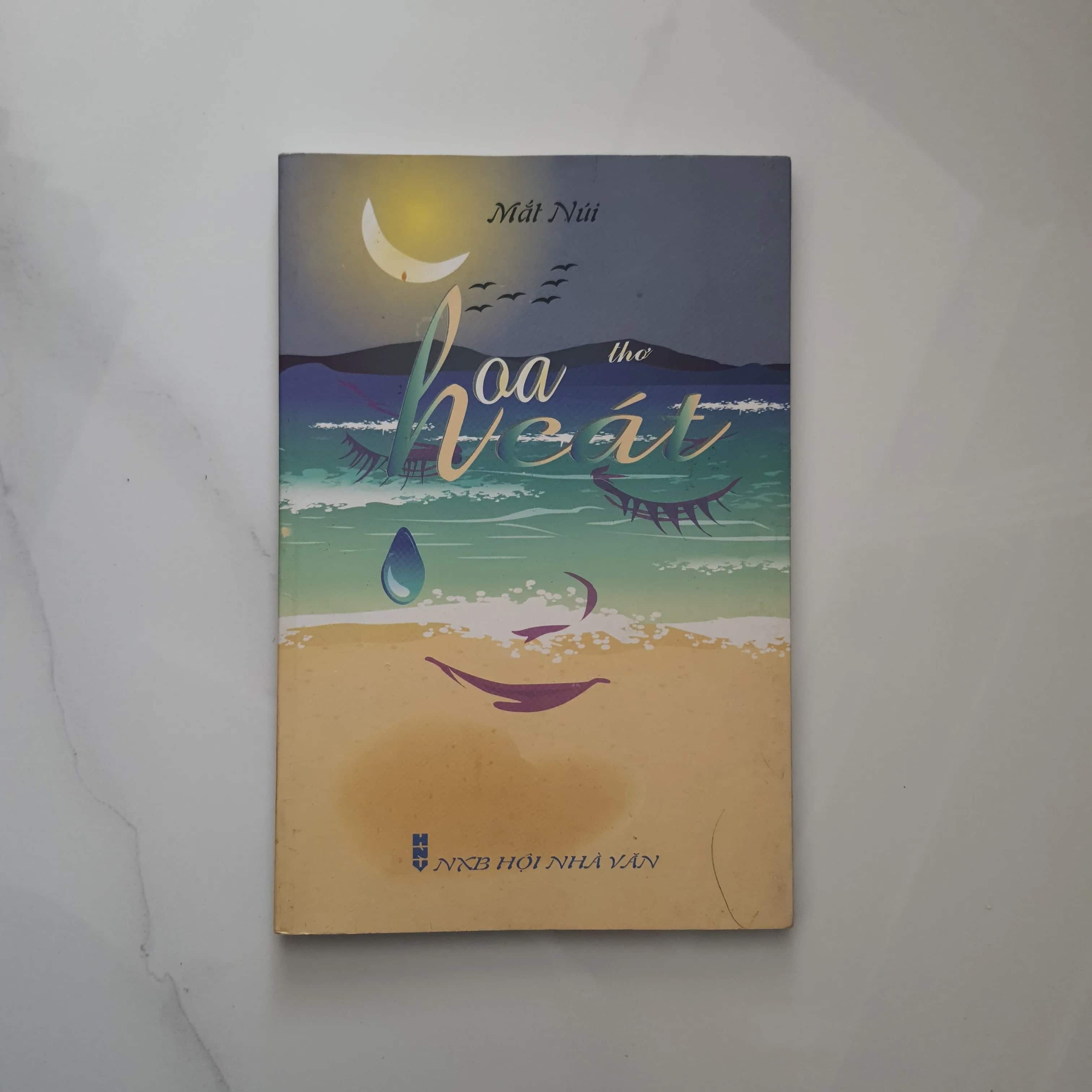 Thơ Hoa Cát - Mắt Núi