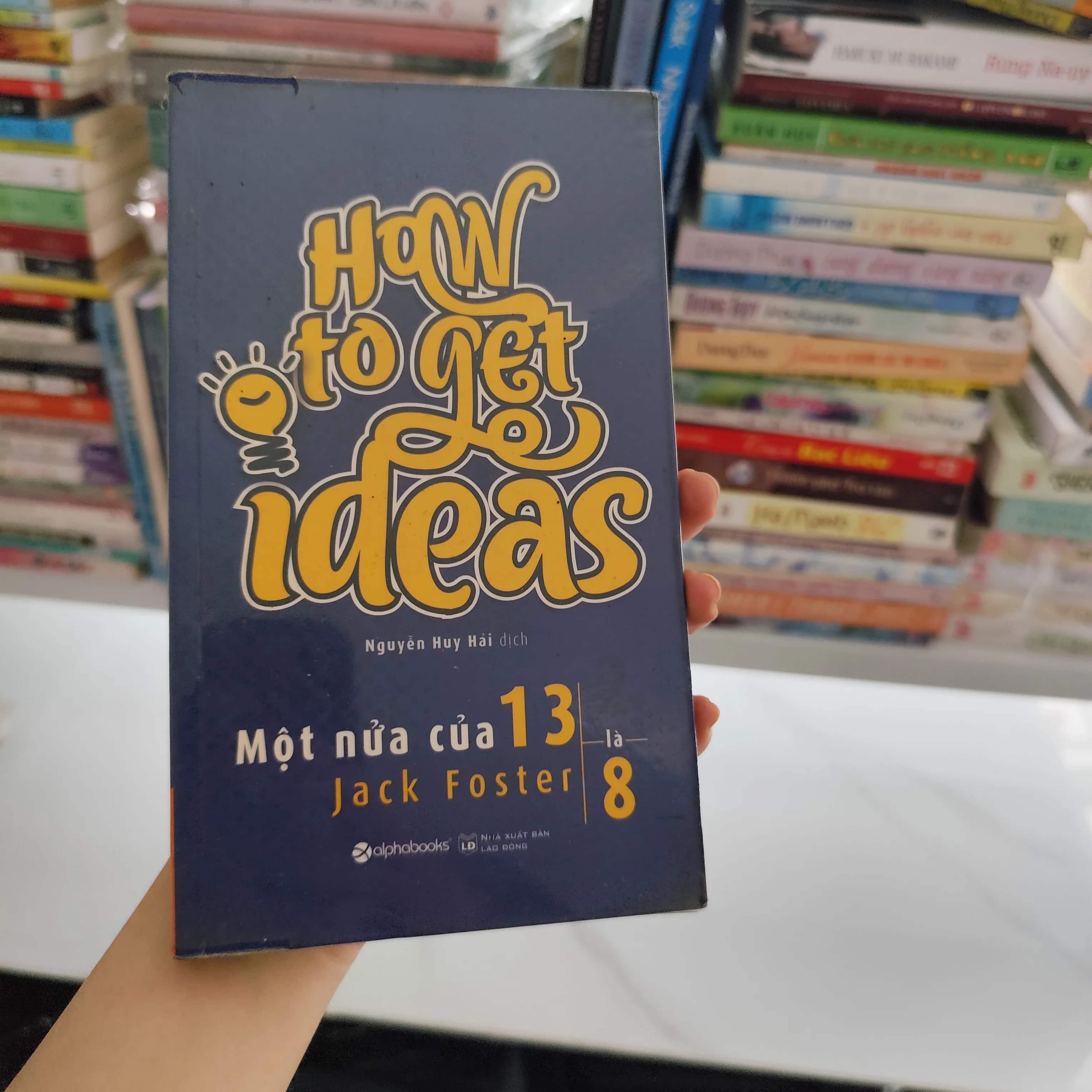 Một nửa của 13 là 8