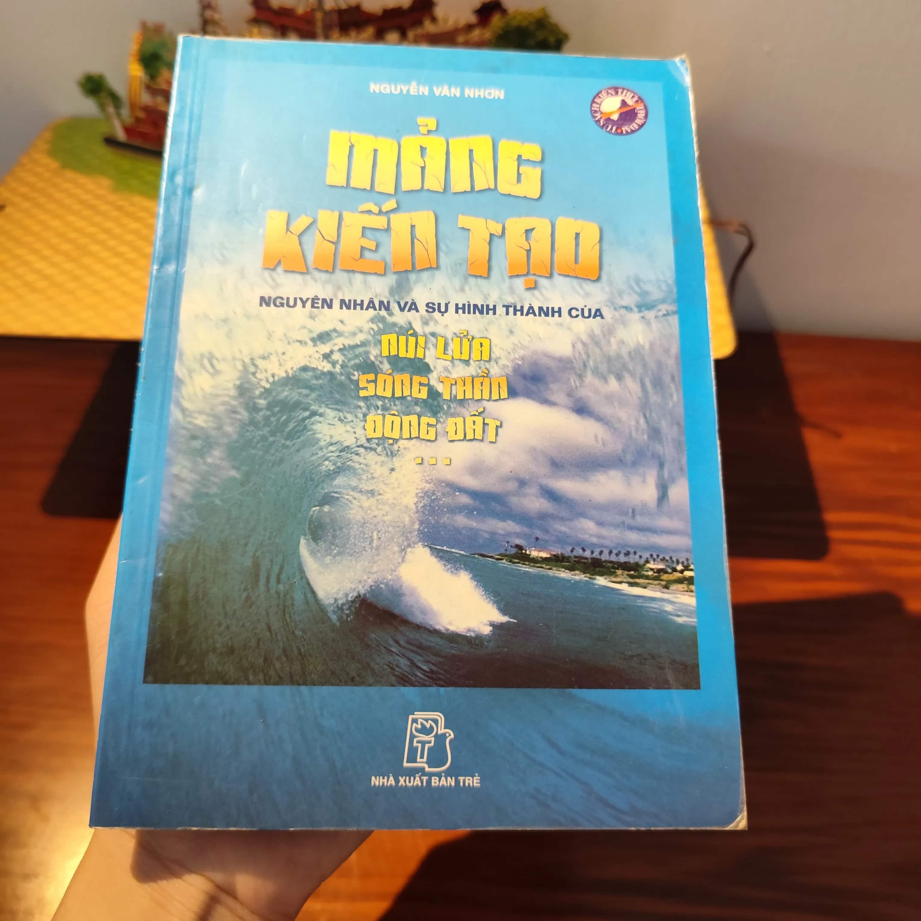 Mảng kiến tạo nguyên nhân và sự hình thành của núi lửa sóng thần động đất