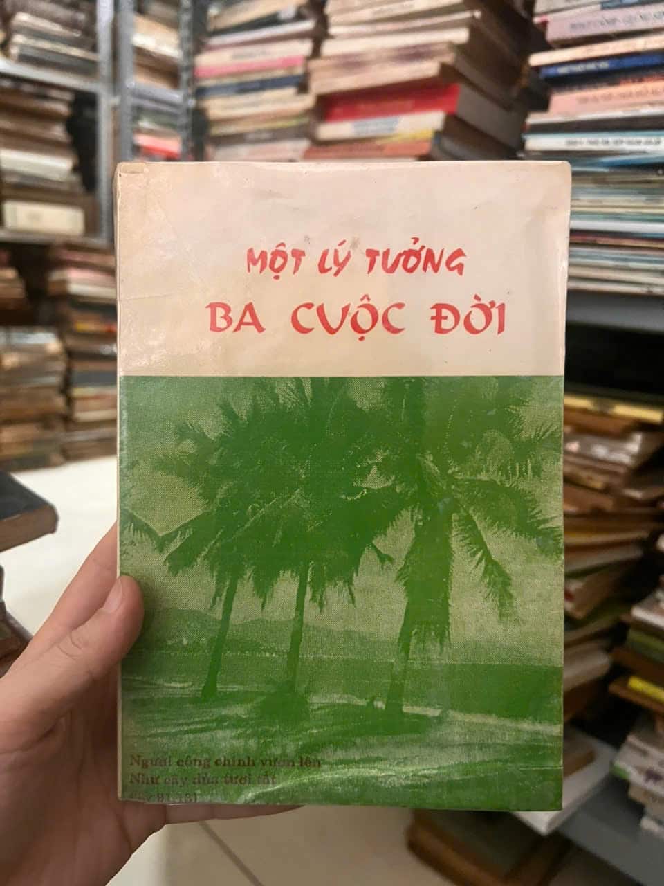 Một Lý Tưởng Ba Cuộc Đời