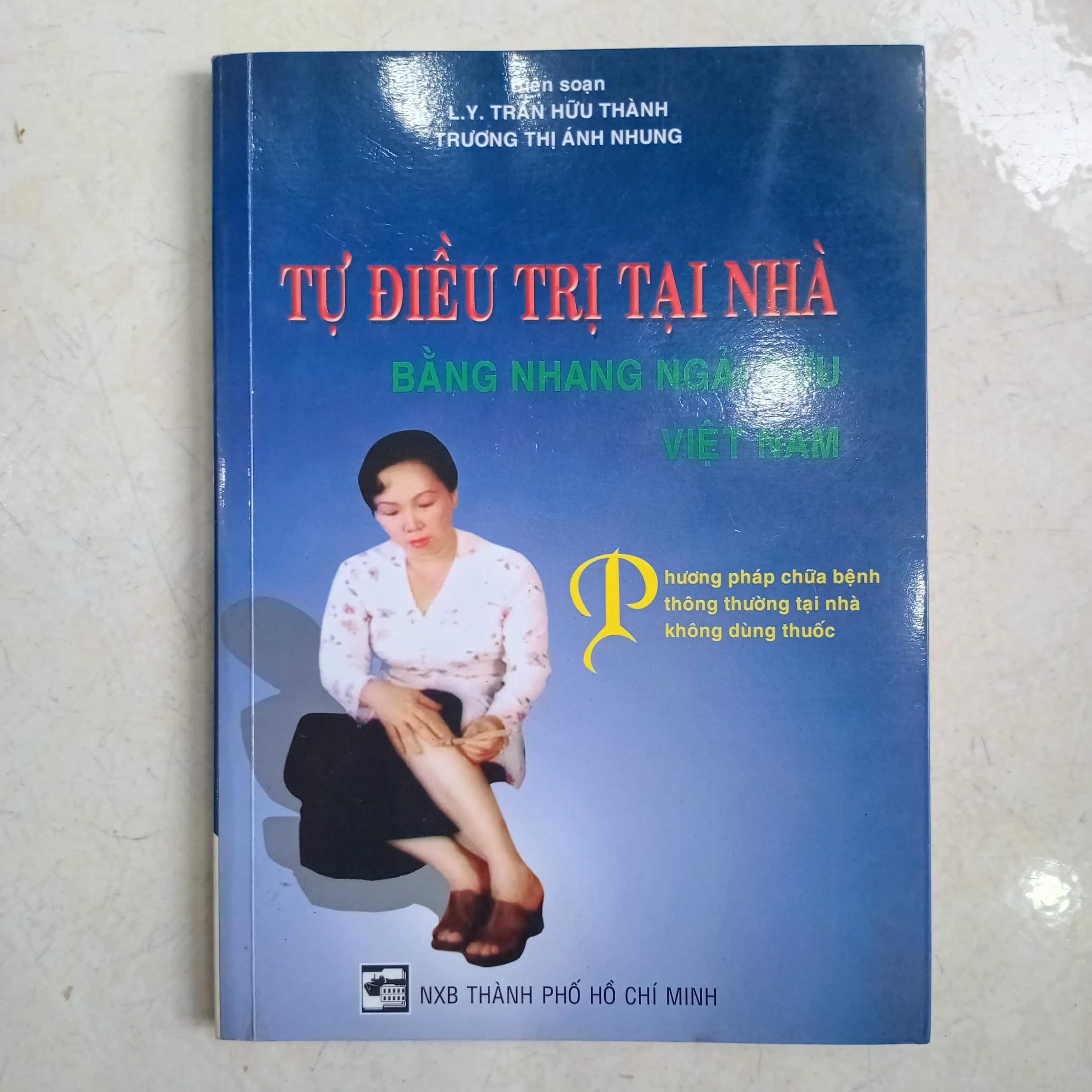 Tự điều trị tại nhà bằng nhang ngải cứu Việt Nam 