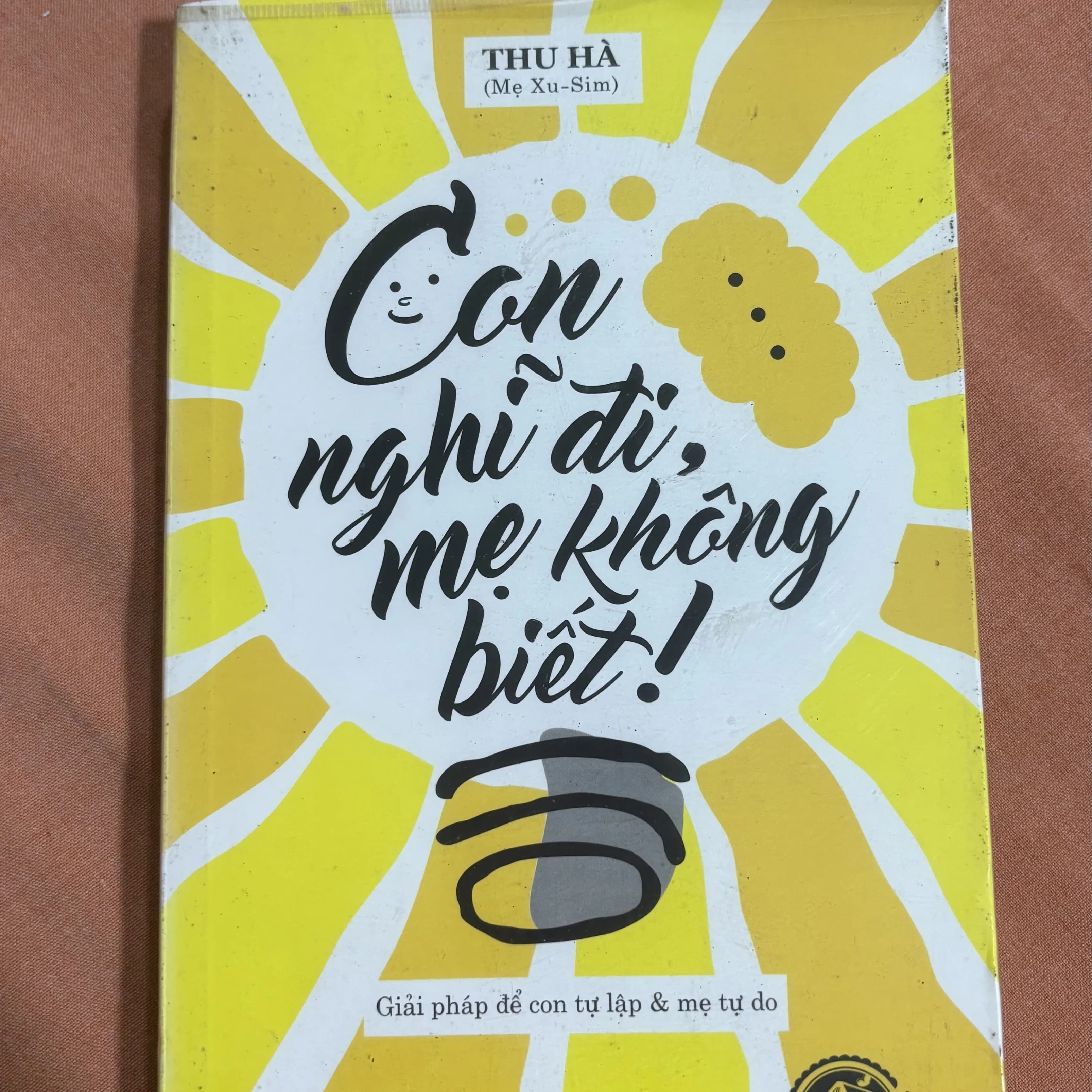 Con nghĩ đi, mẹ không biết - Image 1