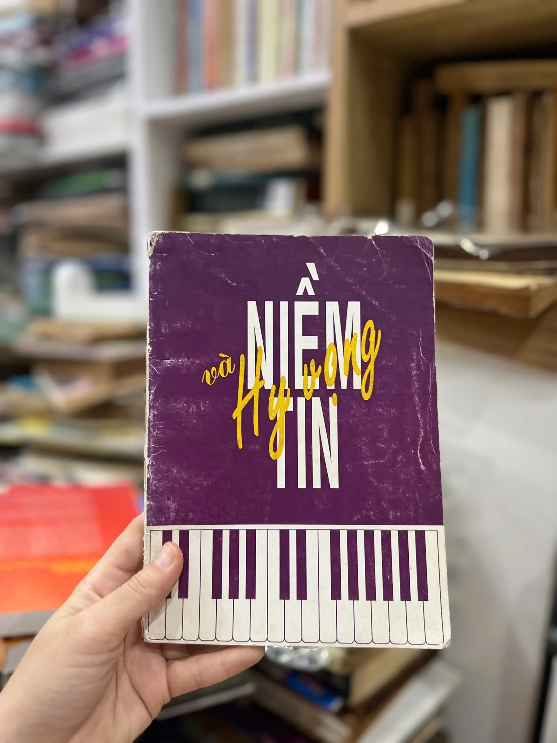 Niềm tin và hy vọng - Image 1