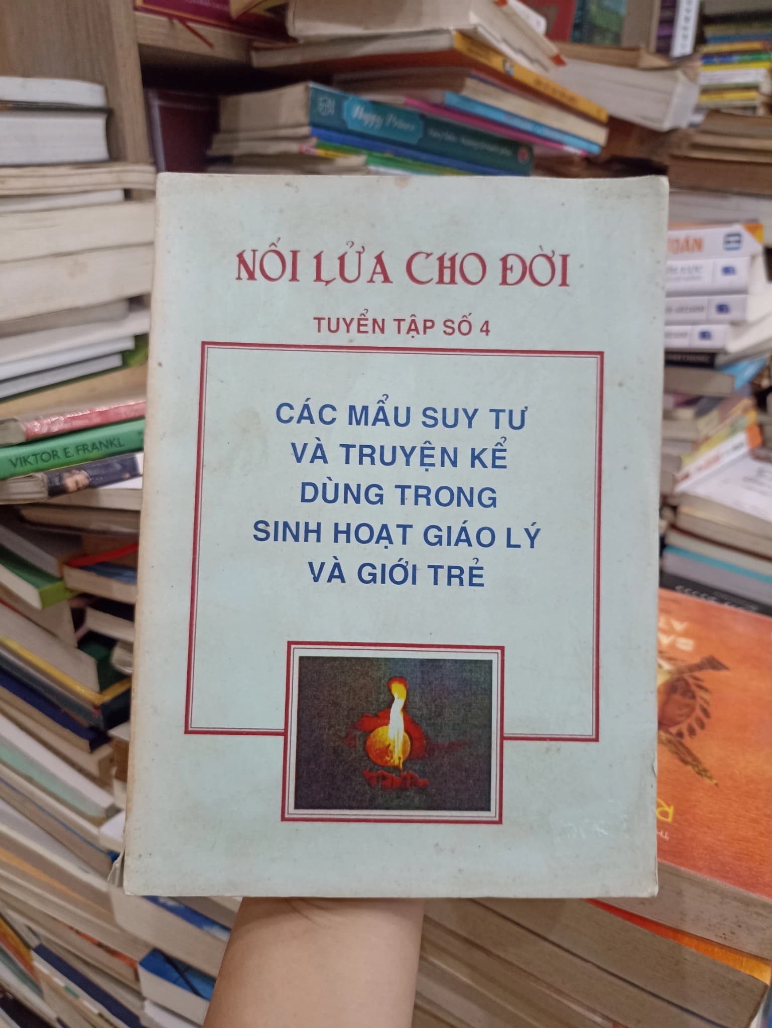 Nối Lửa Cho Đời - Tập 4 - Image 1