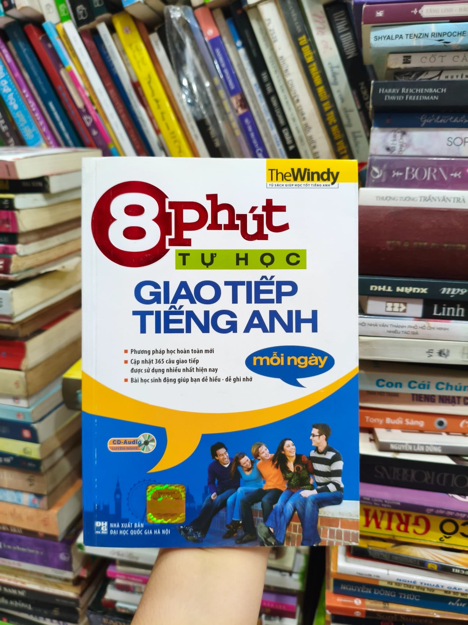 8 phút tự học giáo tiếp tiếng anh - Image 1