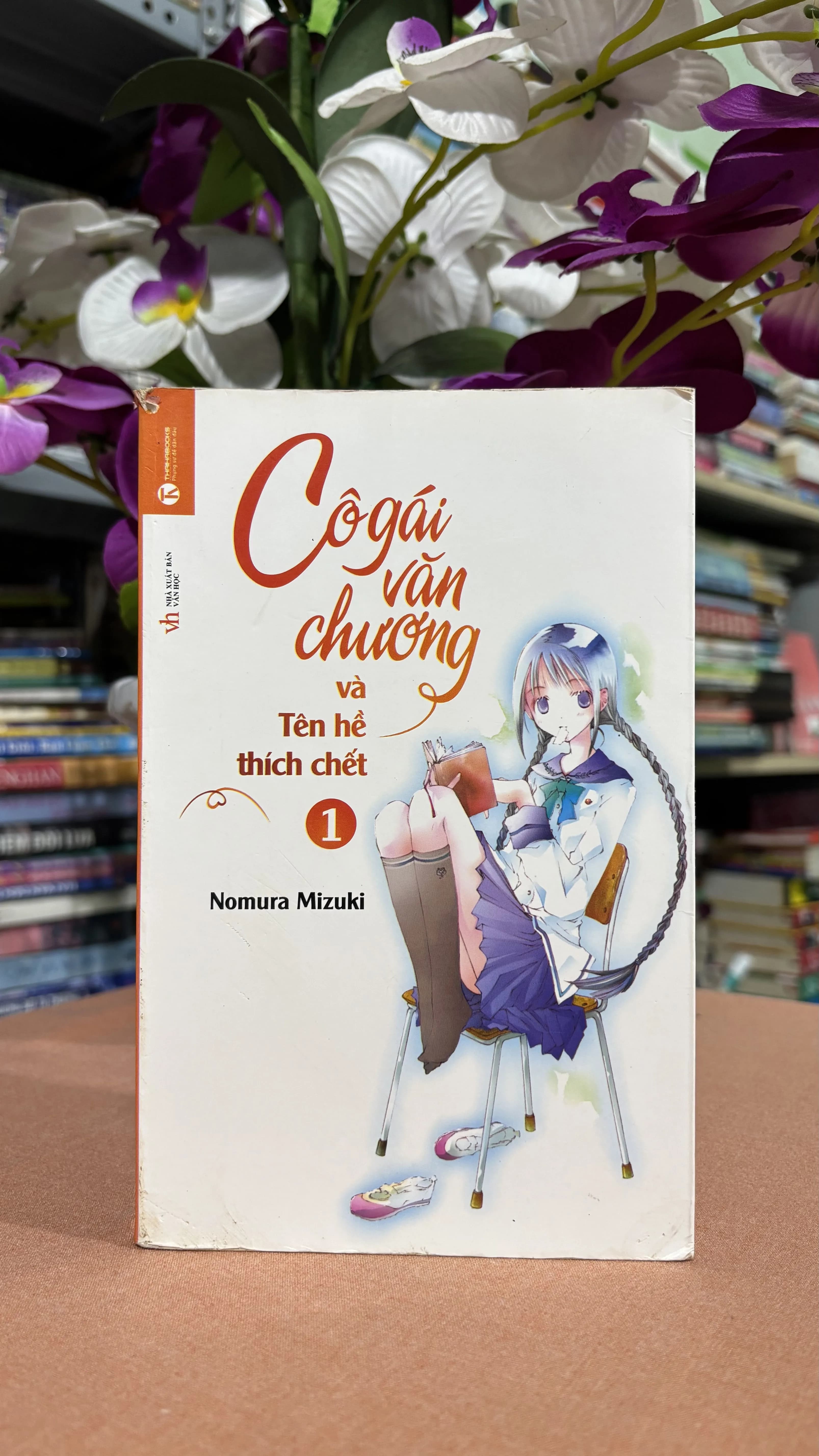 Cô gái văn chương và Tên hề thích chết - Image 1