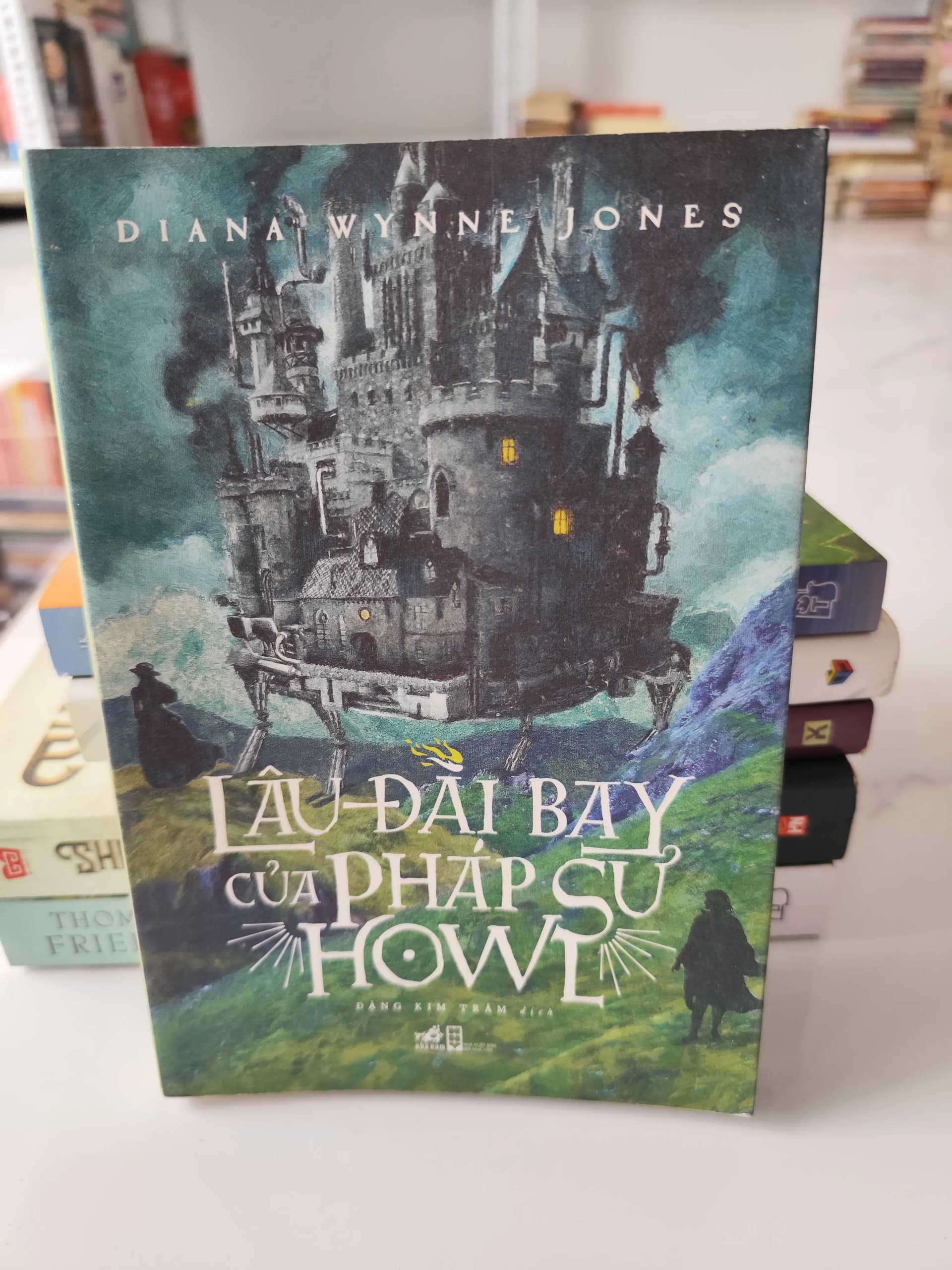 Lâu đài bay của pháp sư Howl - Image 1
