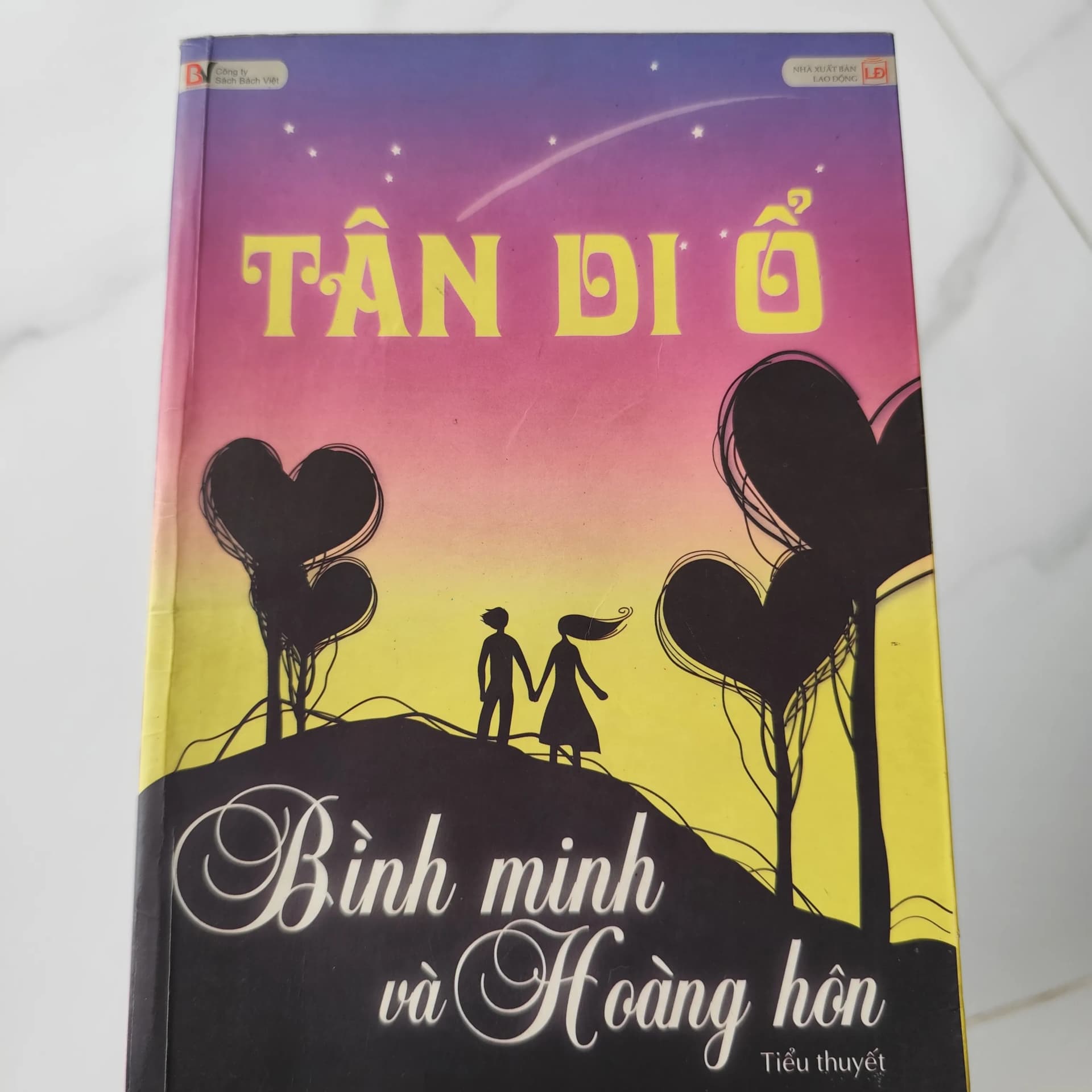 Bình Minh và Hoàng Hôn - Tân Di Ổ - Image 1