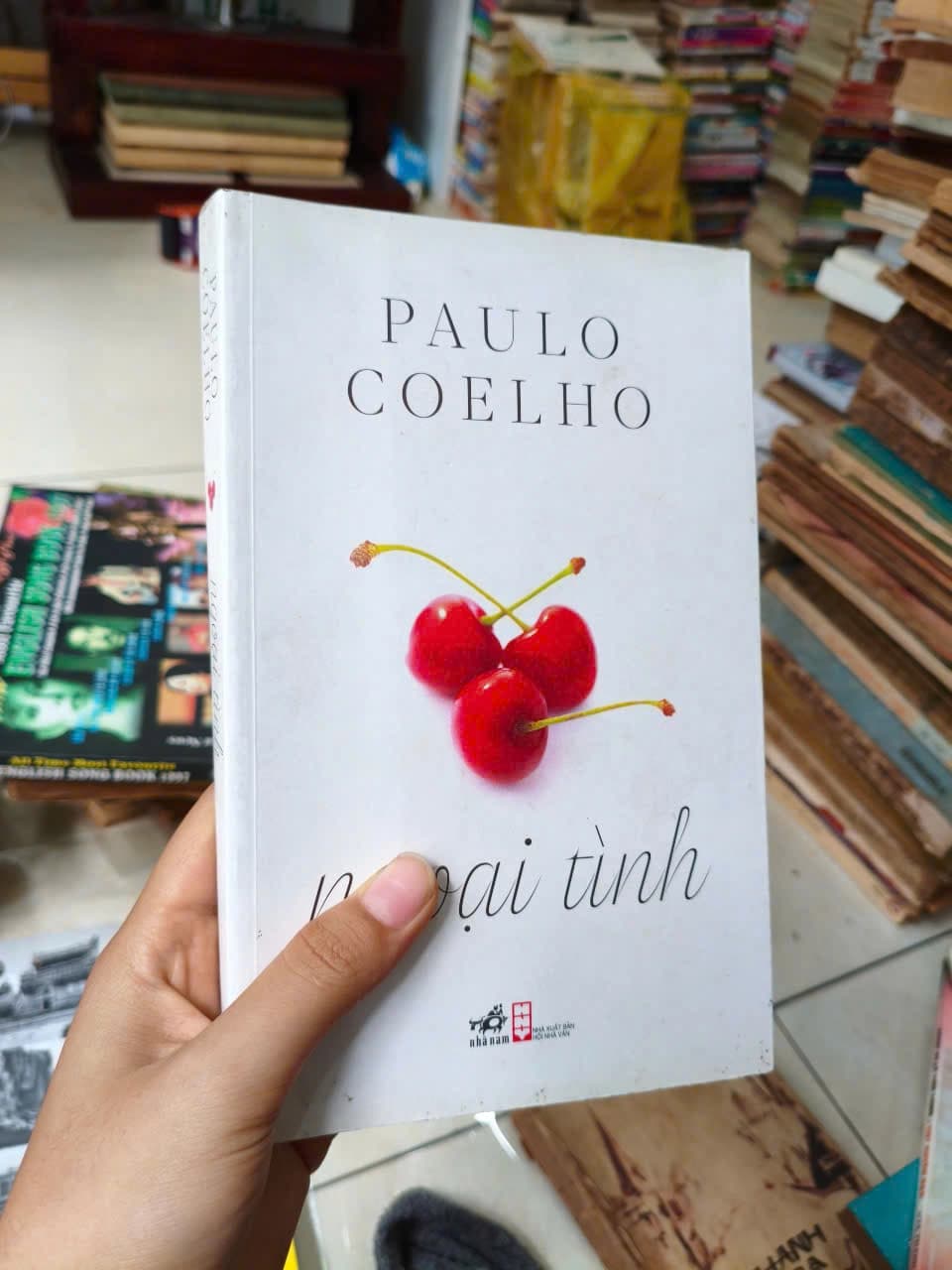 Ngoại tình - Image 1