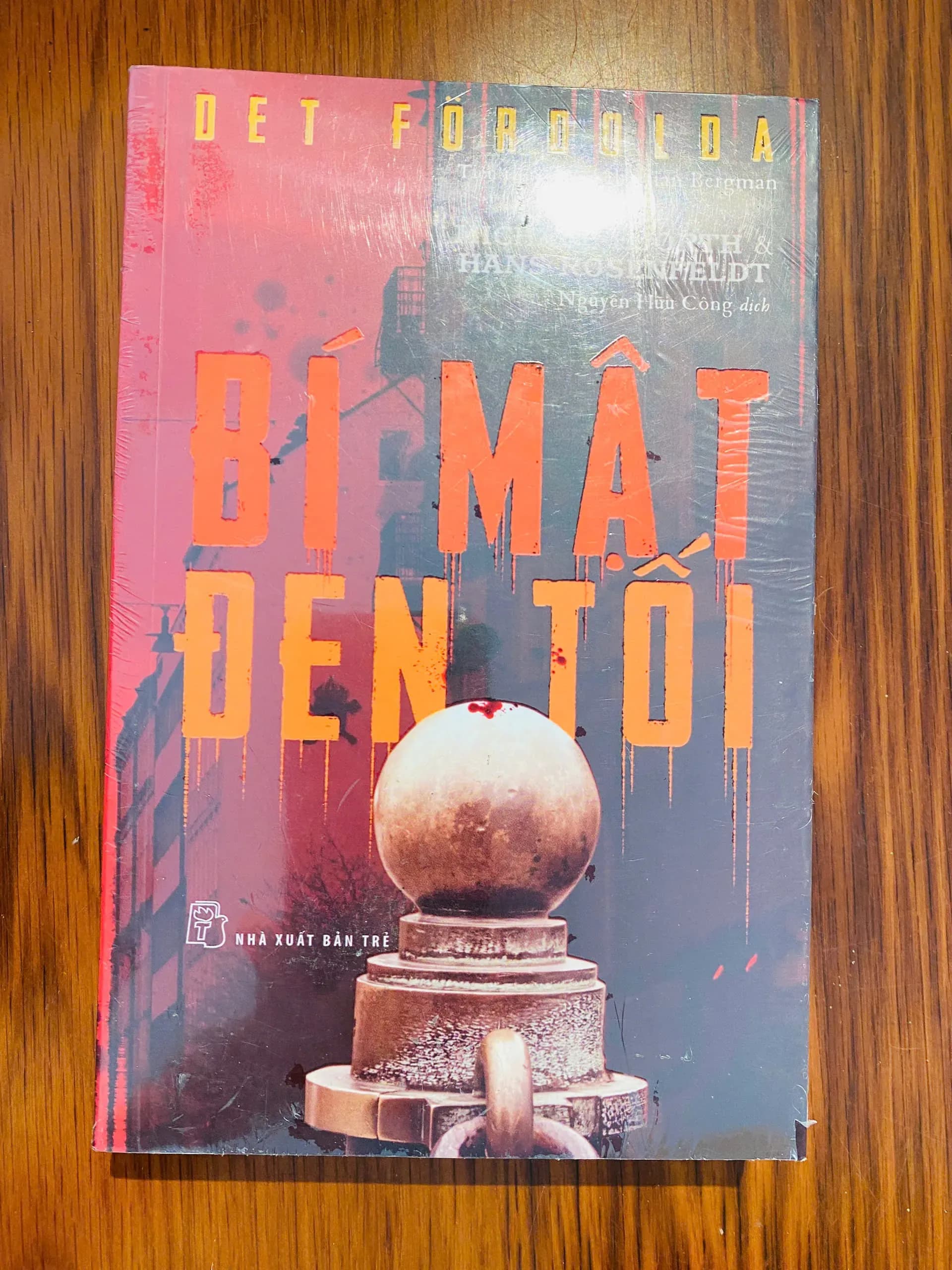Bí Mật Đen Tối - Image 1