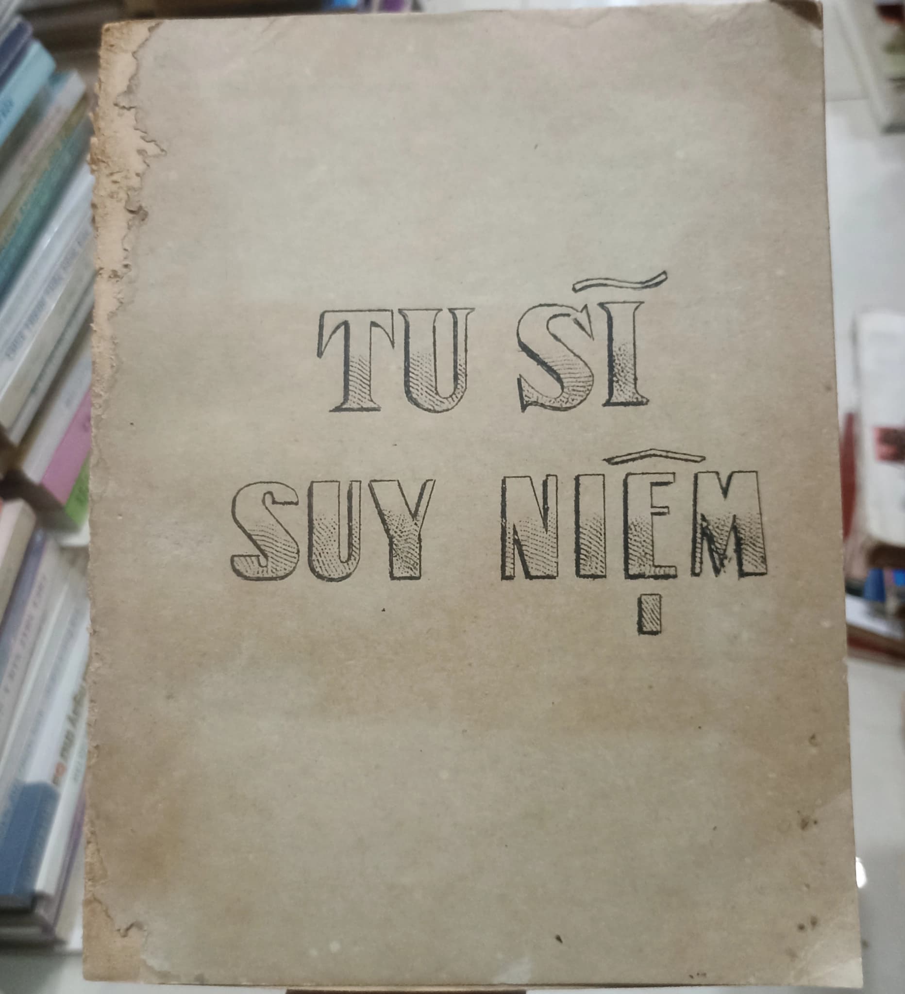 Tu sĩ suy niệm - Image 1