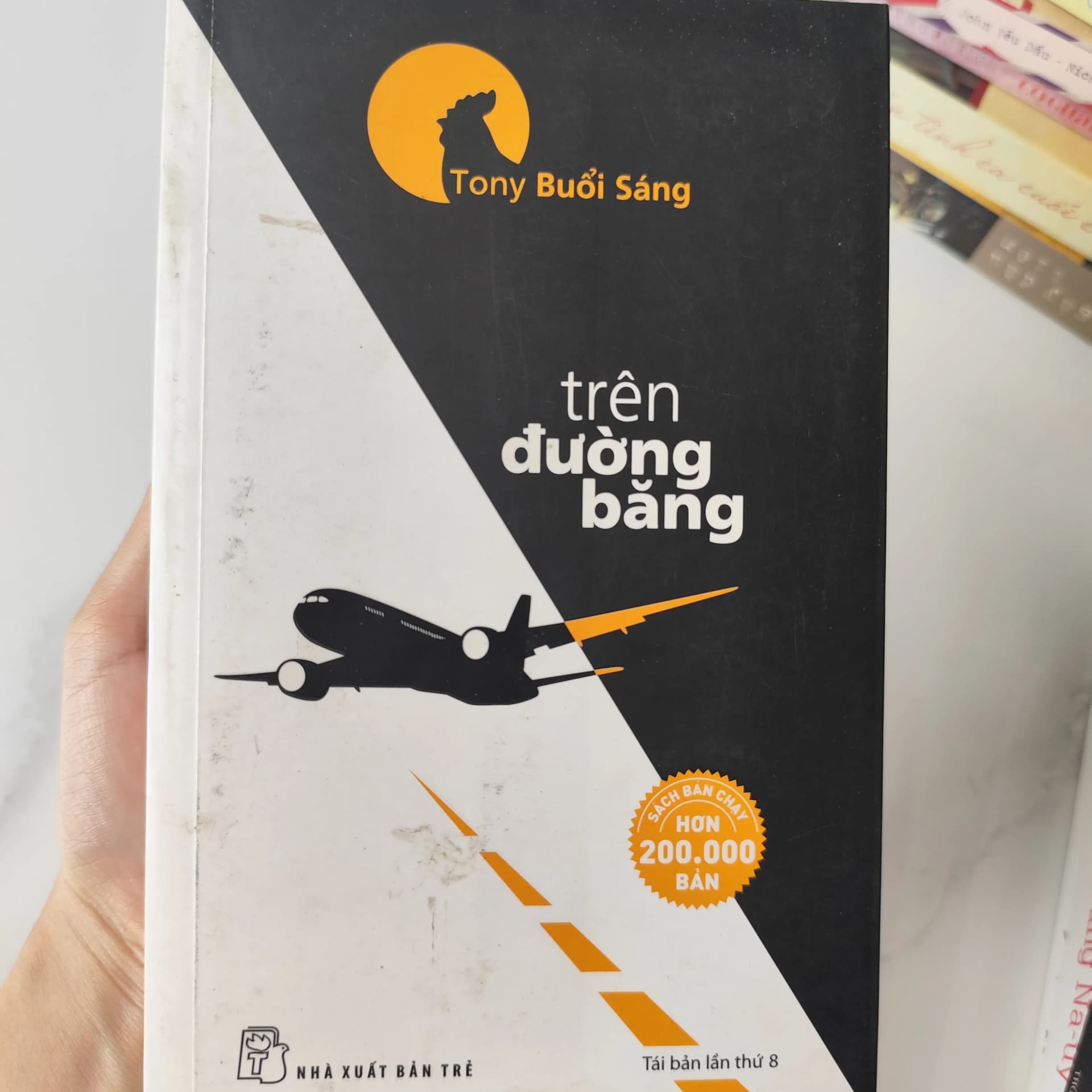 Trên đường băng - Tony buổi sáng - Image 1