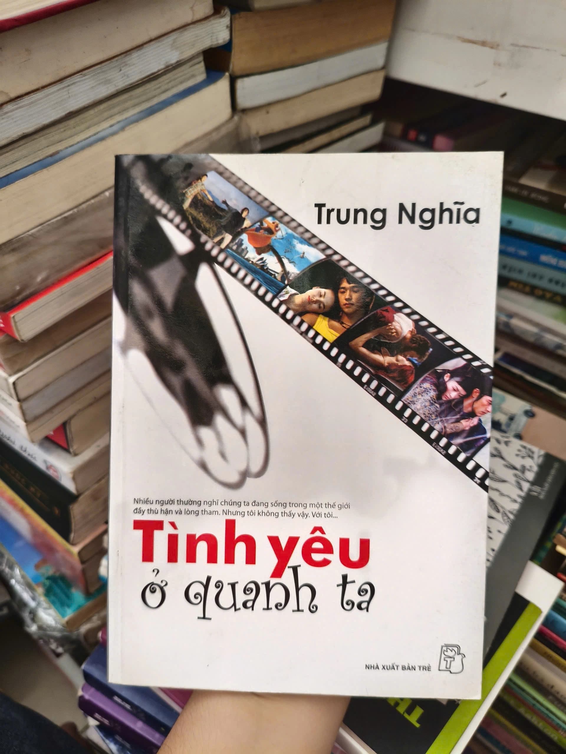Tình yêu ở quanh ta - Trung Nghĩa - Image 1