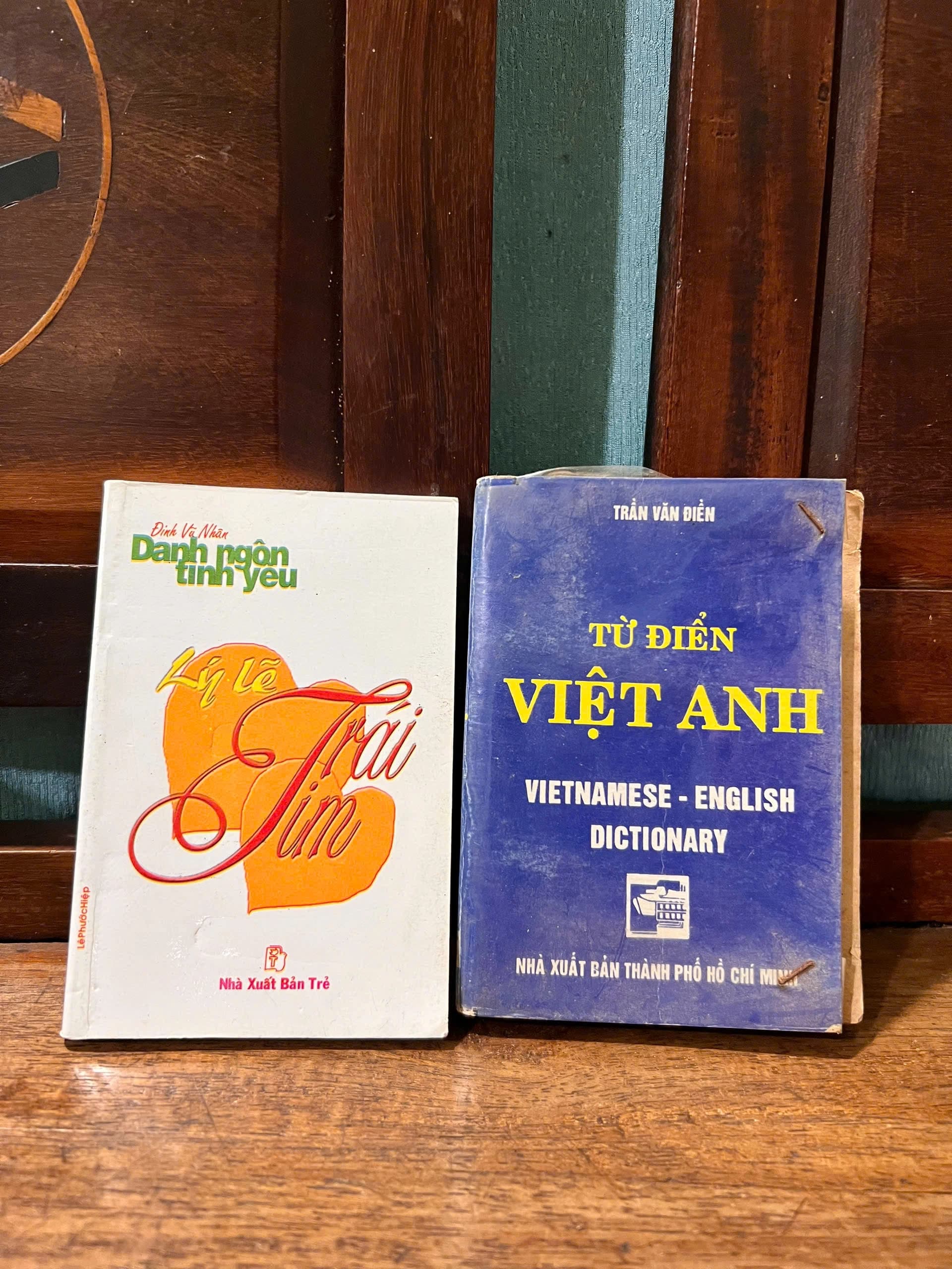 Từ Điển Việt - Anh / Lý lẽ trái tim - Image 1