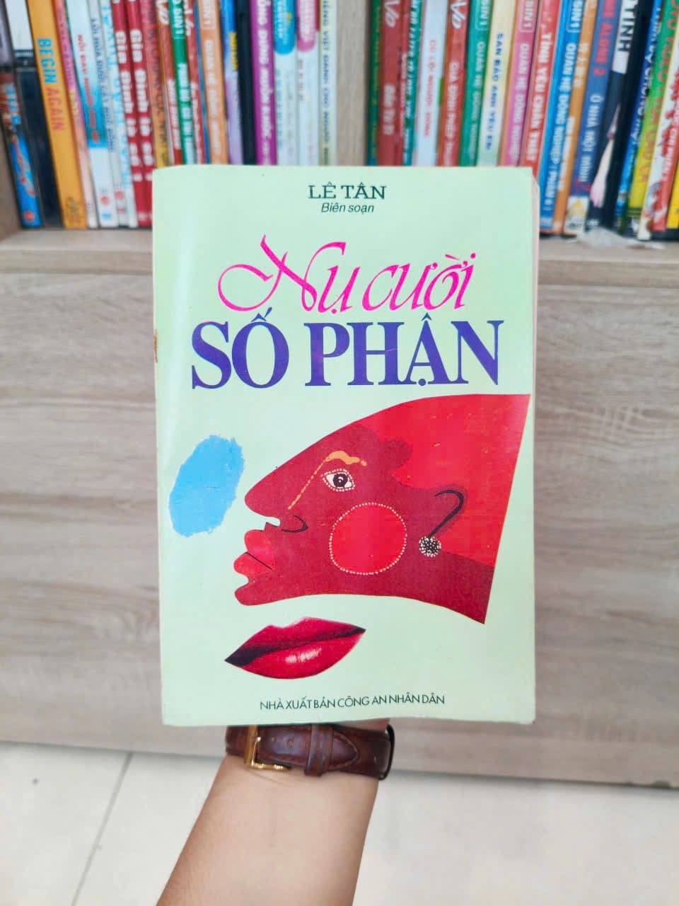 Nụ Cười Số Phận - Image 1