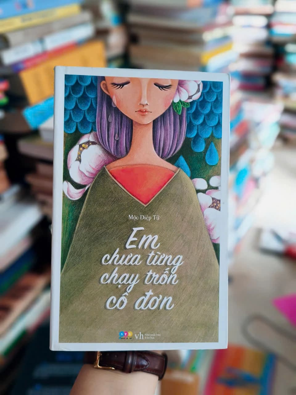 Em Chưa Từng Chạy Trốn Cô Đơn - Image 1
