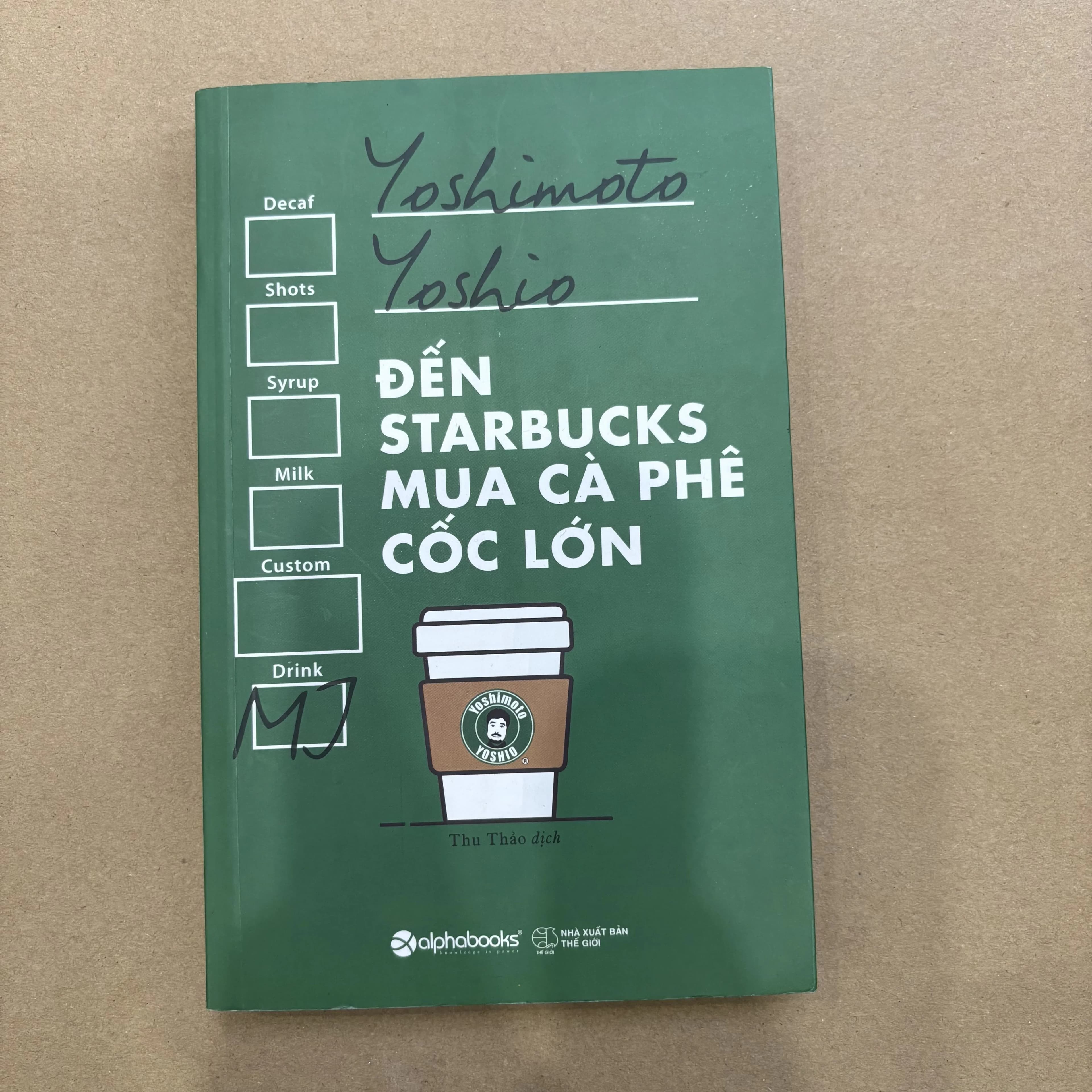 Đến Starbucks mua cà phê cốc lớn - Image 1