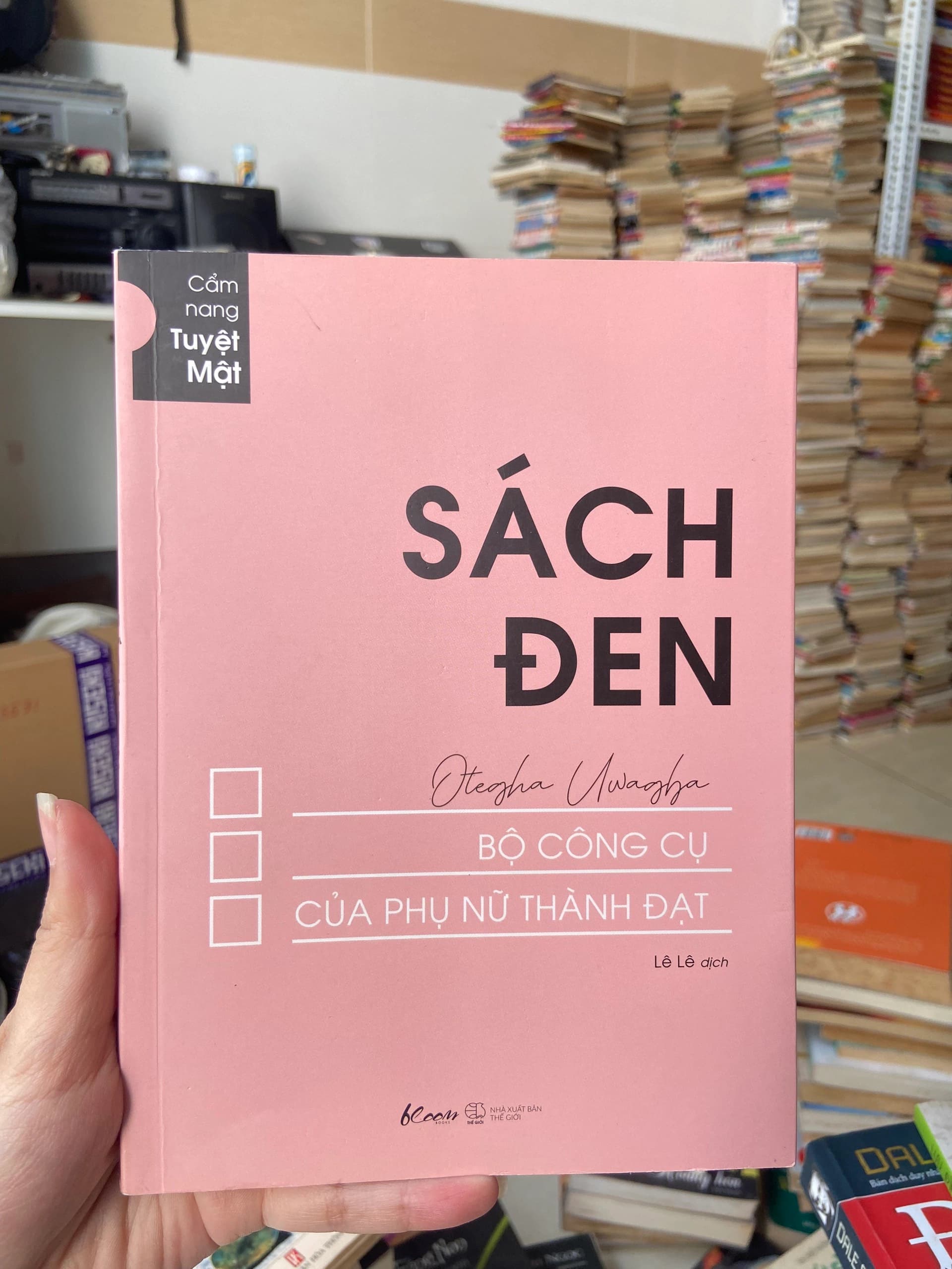 Sách Đen – Bộ Công Cụ Của Phụ Nữ Thành Đạt - Image 1