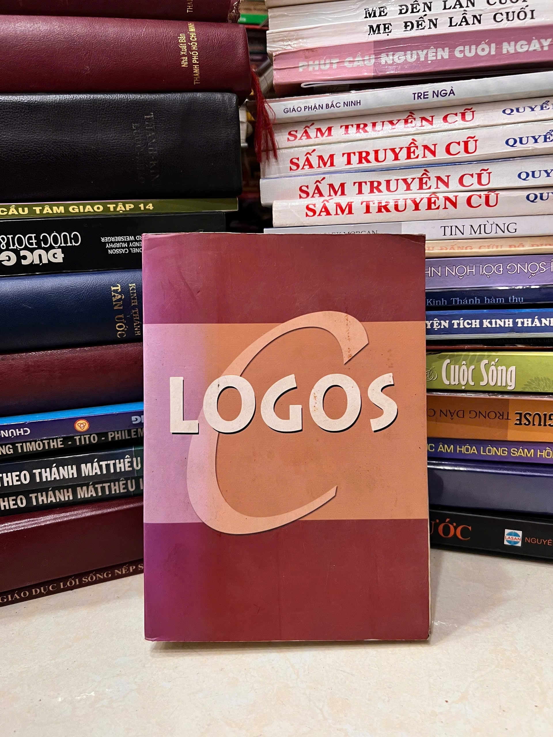 LOGOS / Tuyển Tập Logo Và Các Kiểu Thương Hiệu - Tập 2 - Image 1
