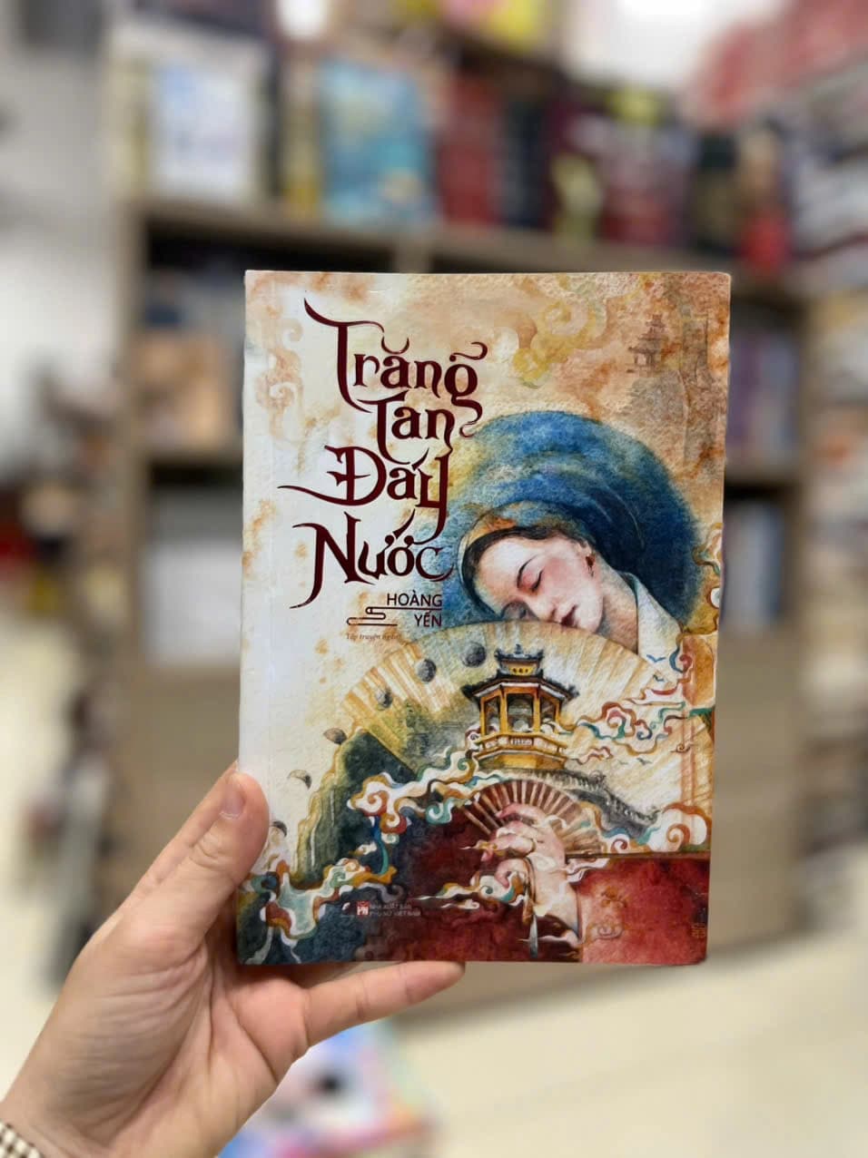 Trăng Tan Đáy Nước - Hoàng Yến - Image 1