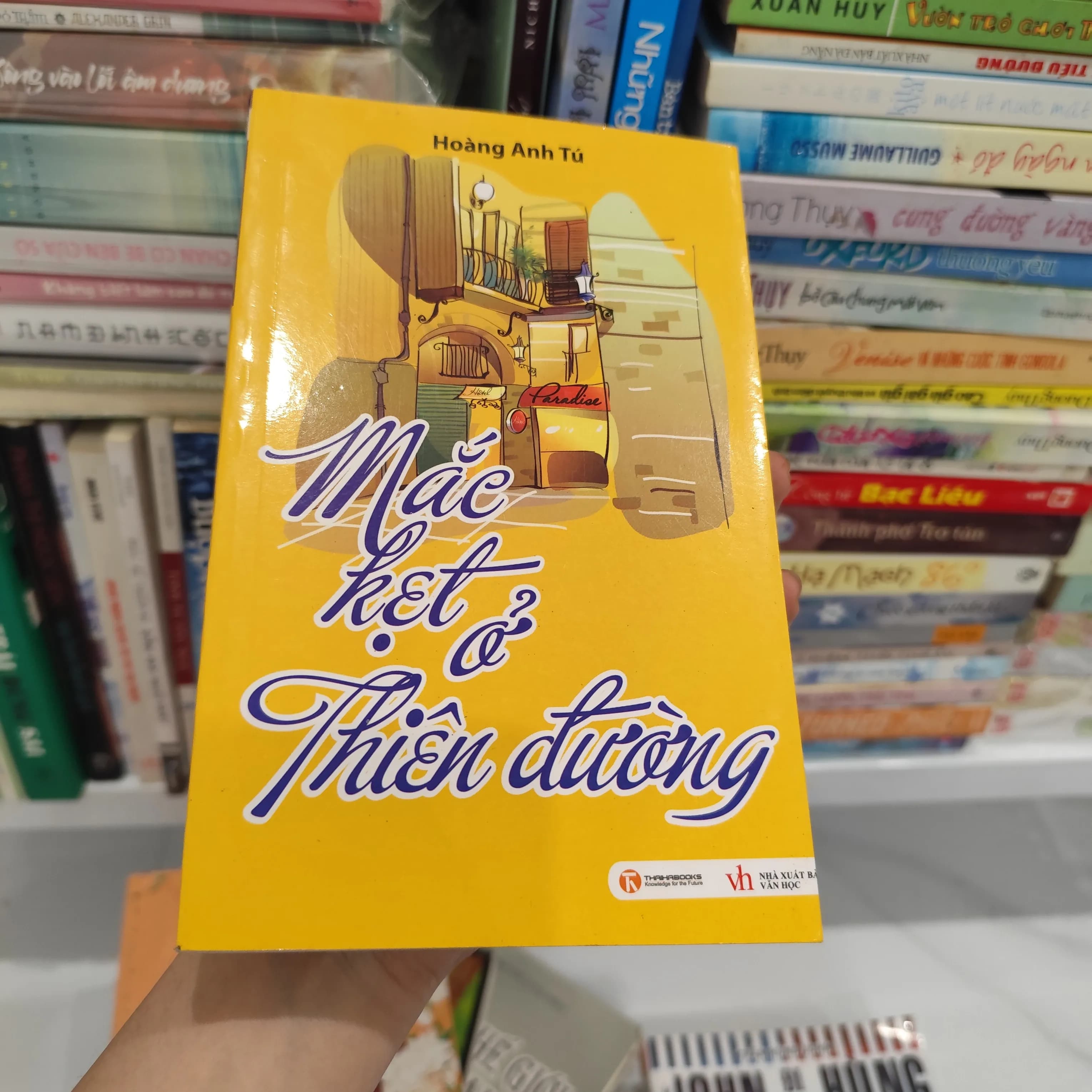 Mắc kẹt ở thiên đường - Image 1