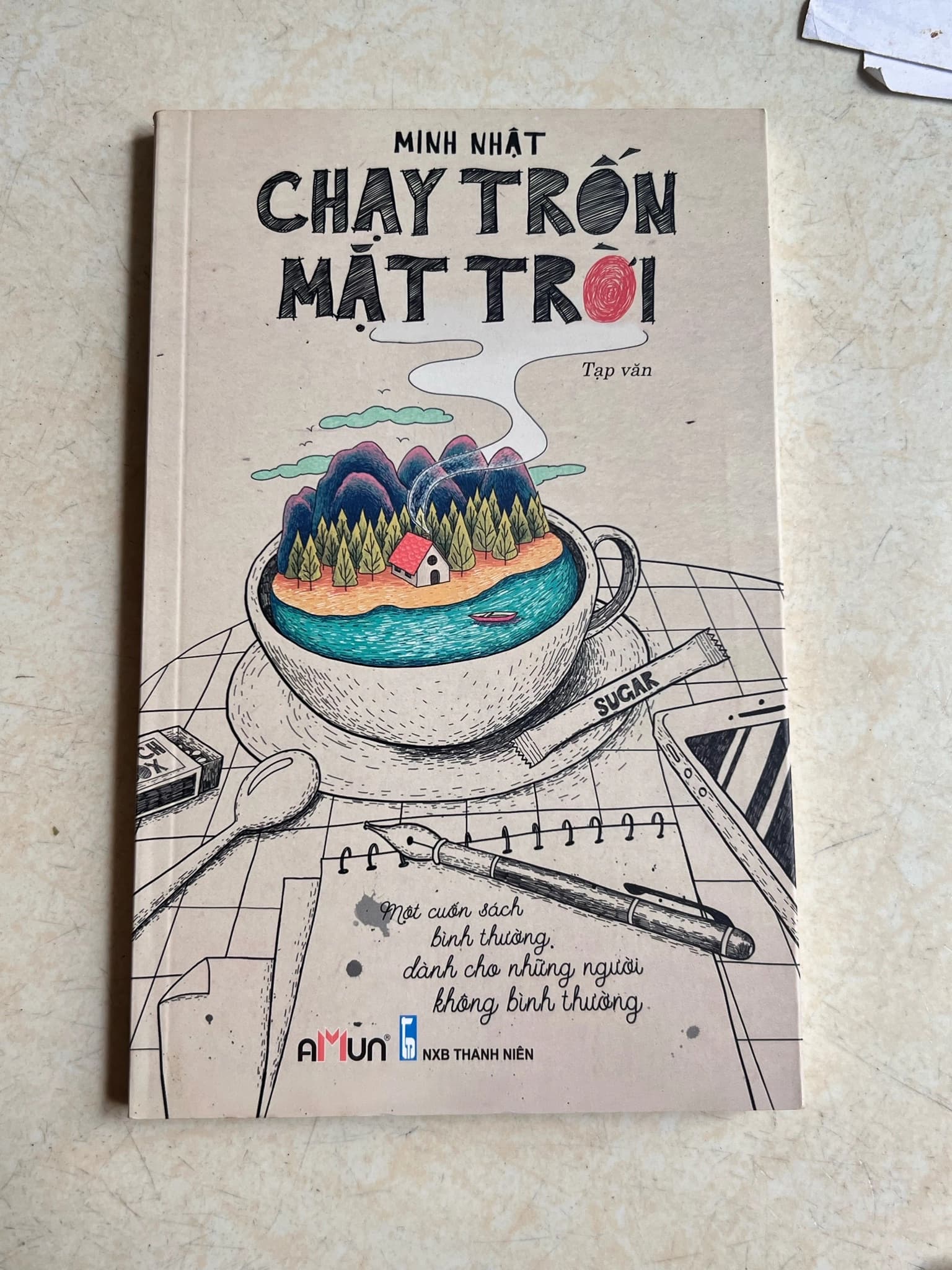 Tạp Văn Chạy trốn mặt trời - Minh Nhật - Image 1