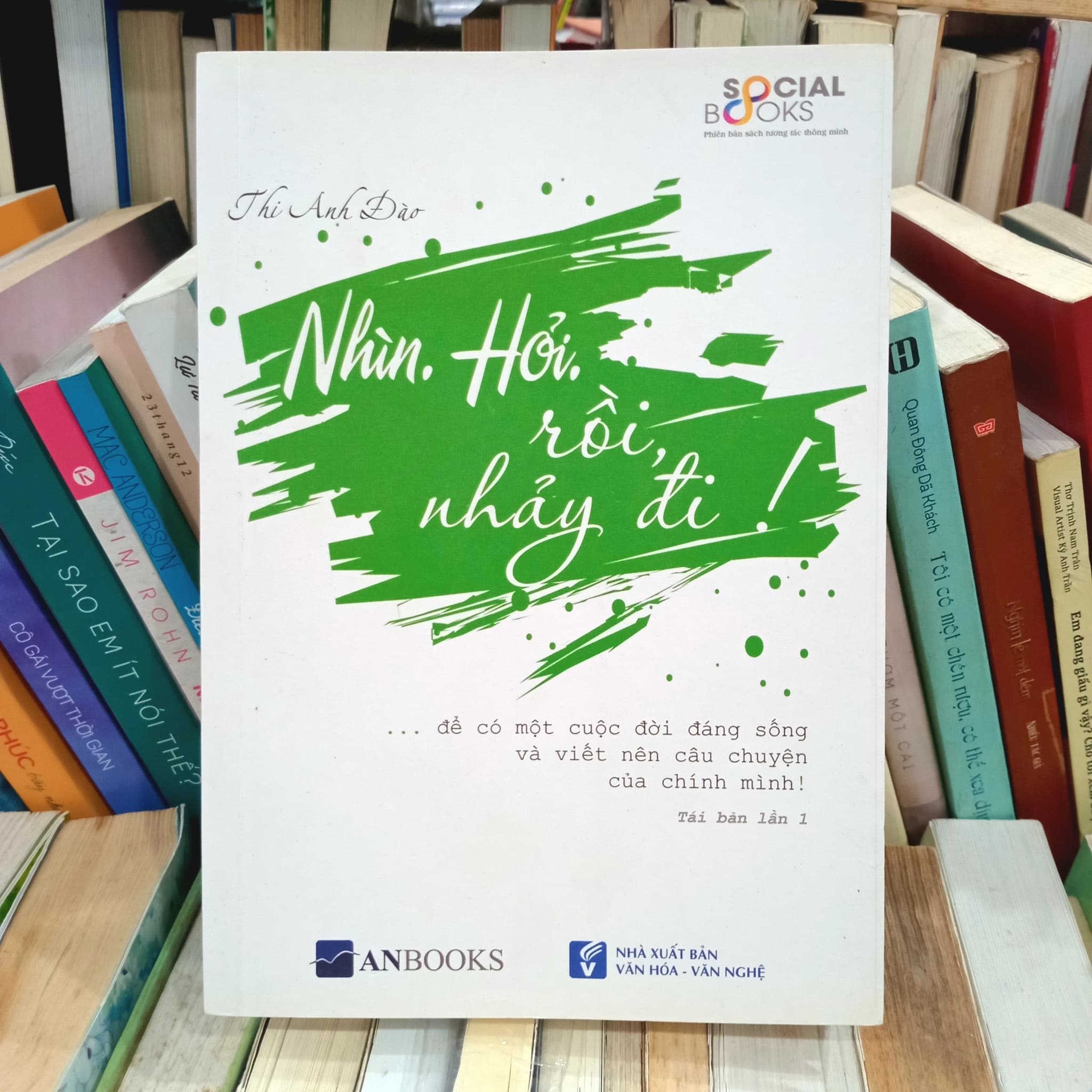 Nhìn, Hỏi, rồi nhảy đi ! - Image 1