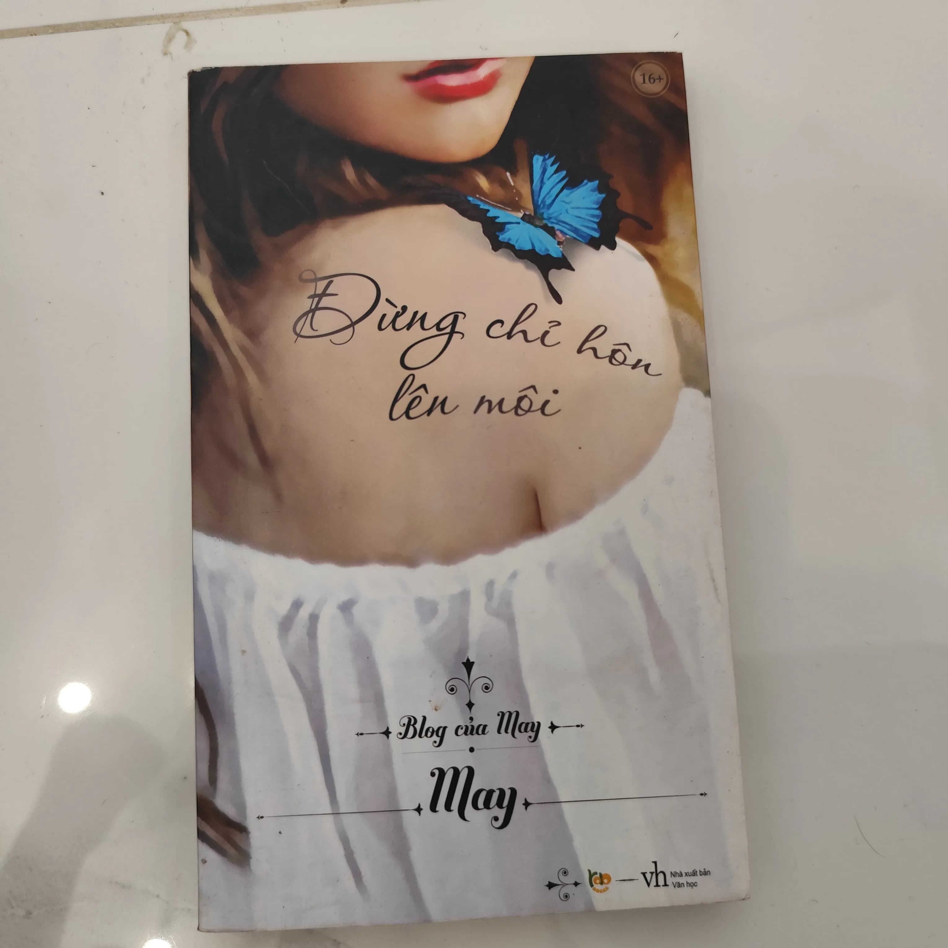 Đừng chỉ hôn lên môi - Image 1