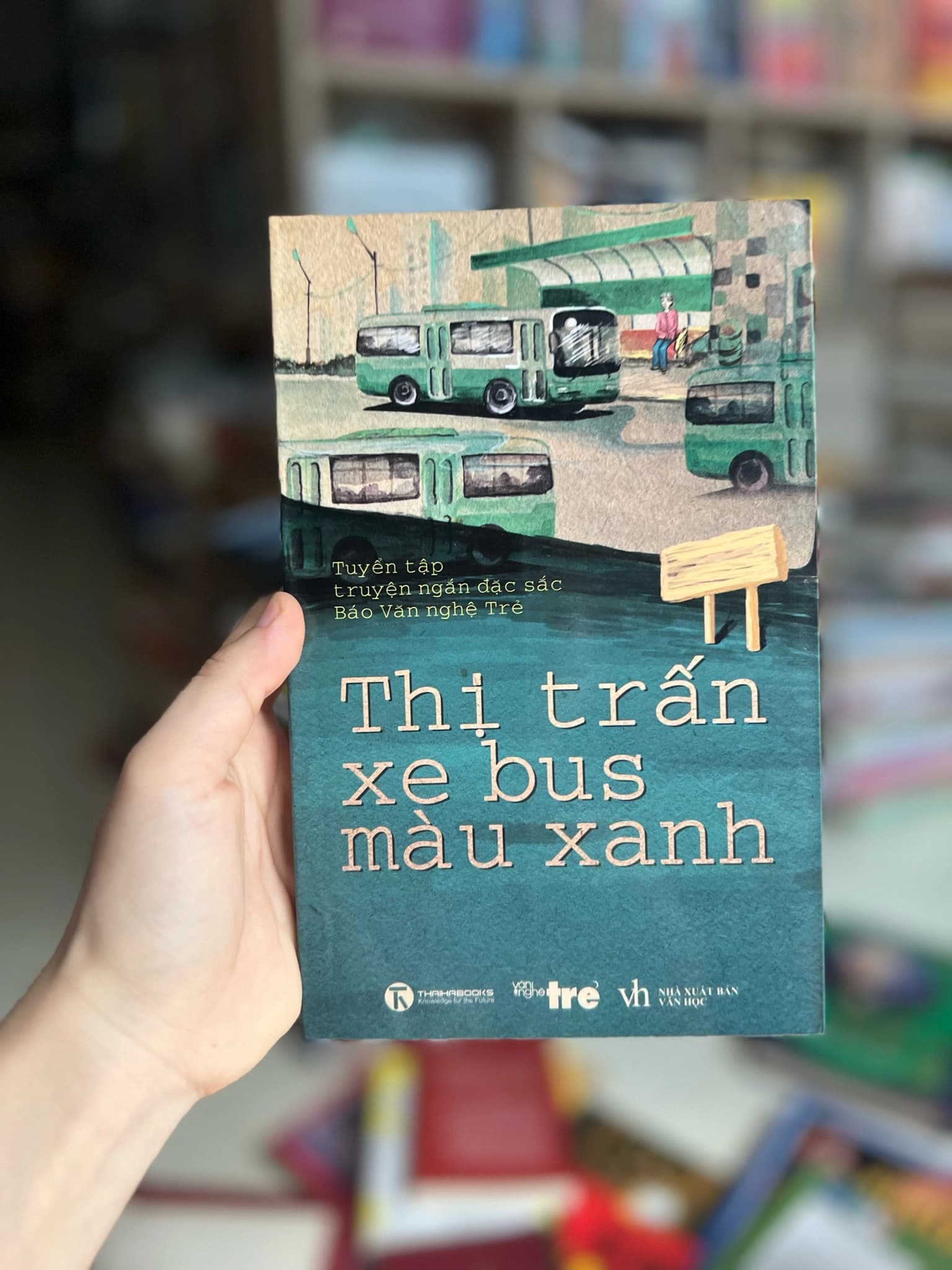 Thị trấn xư bus màu xanh - Image 1
