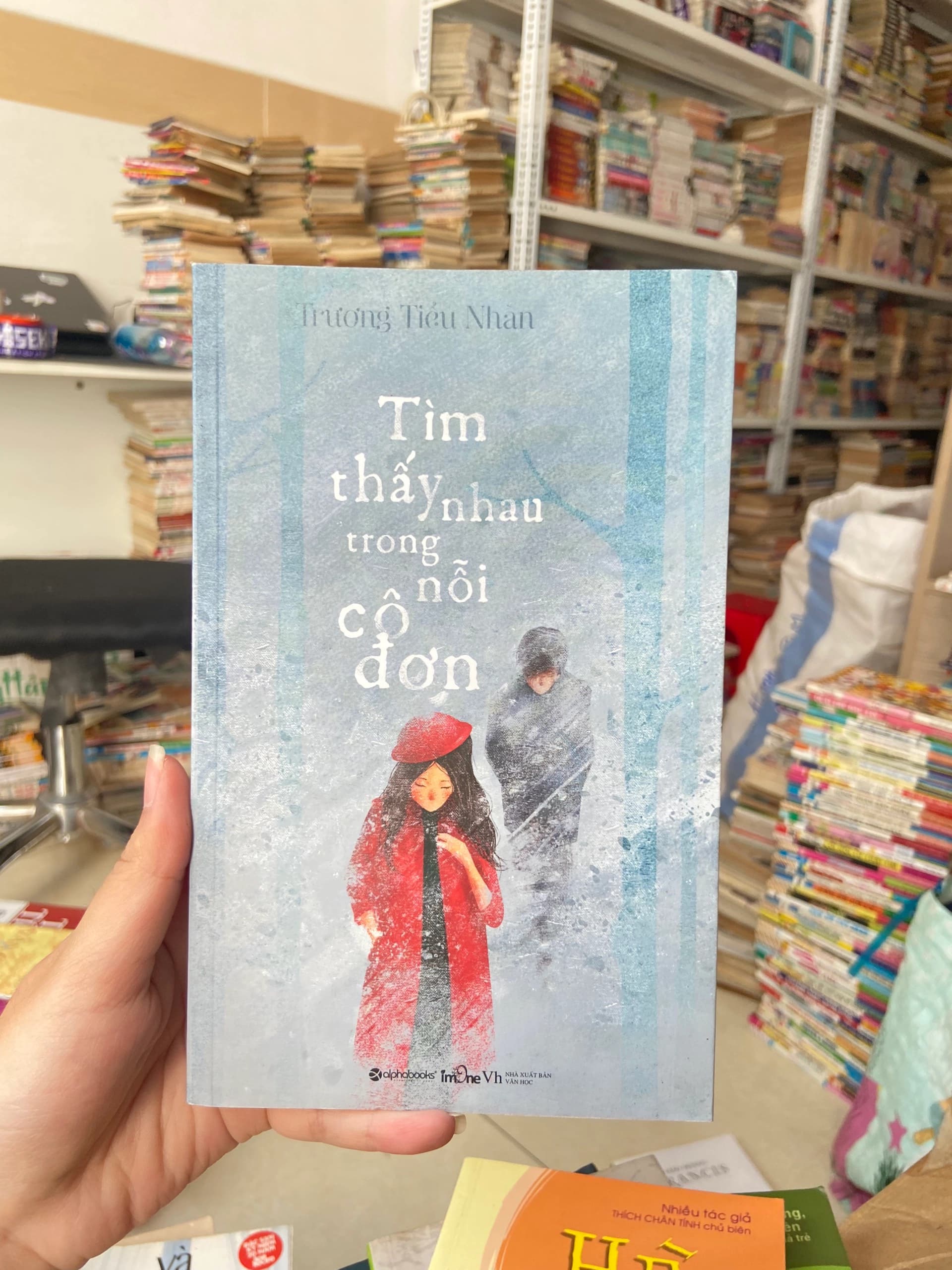 Tìm Thấy Nhau Trong Nỗi Cô Đơn - Image 1