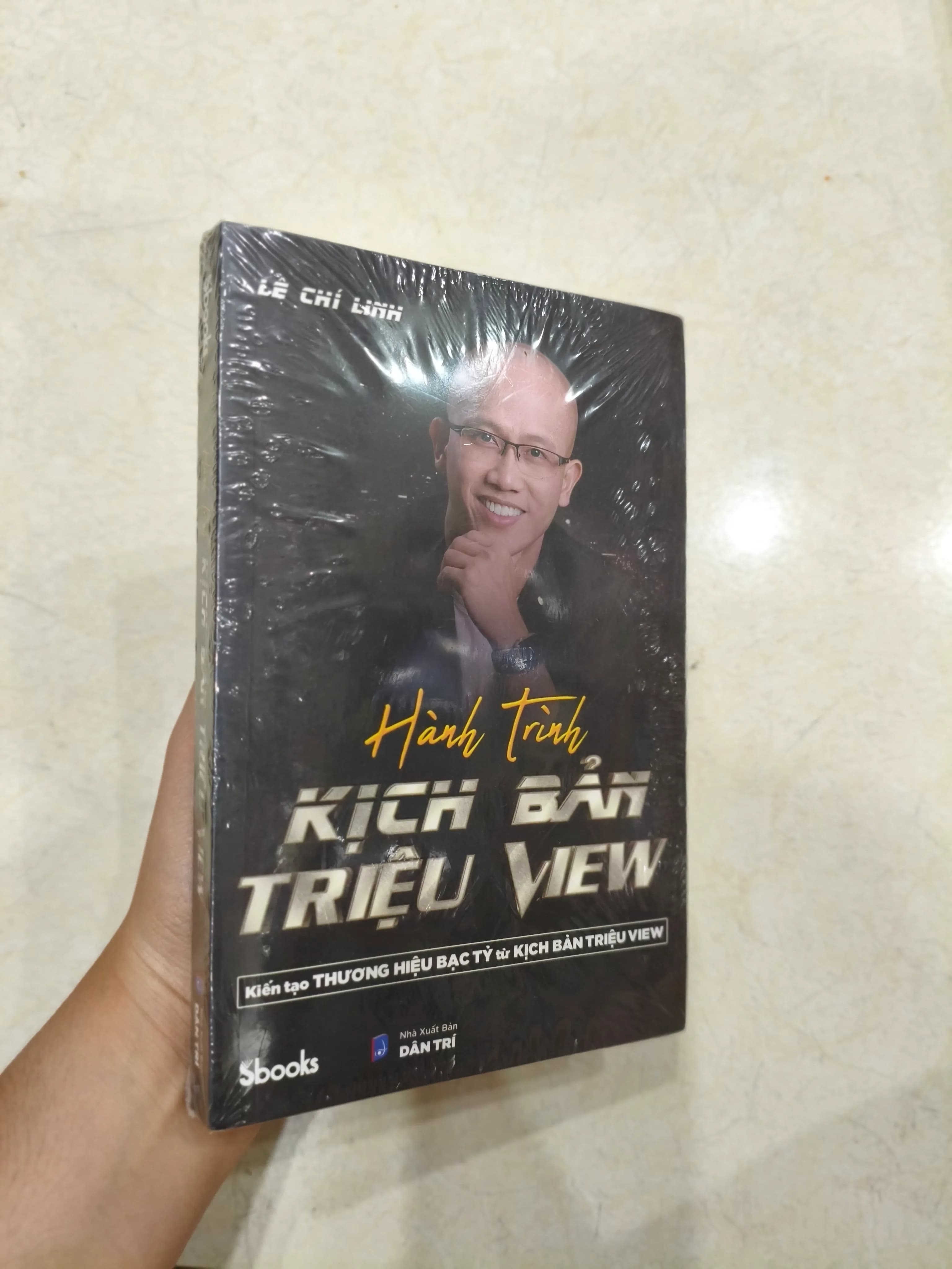 Kịch bản triệu view - Image 1