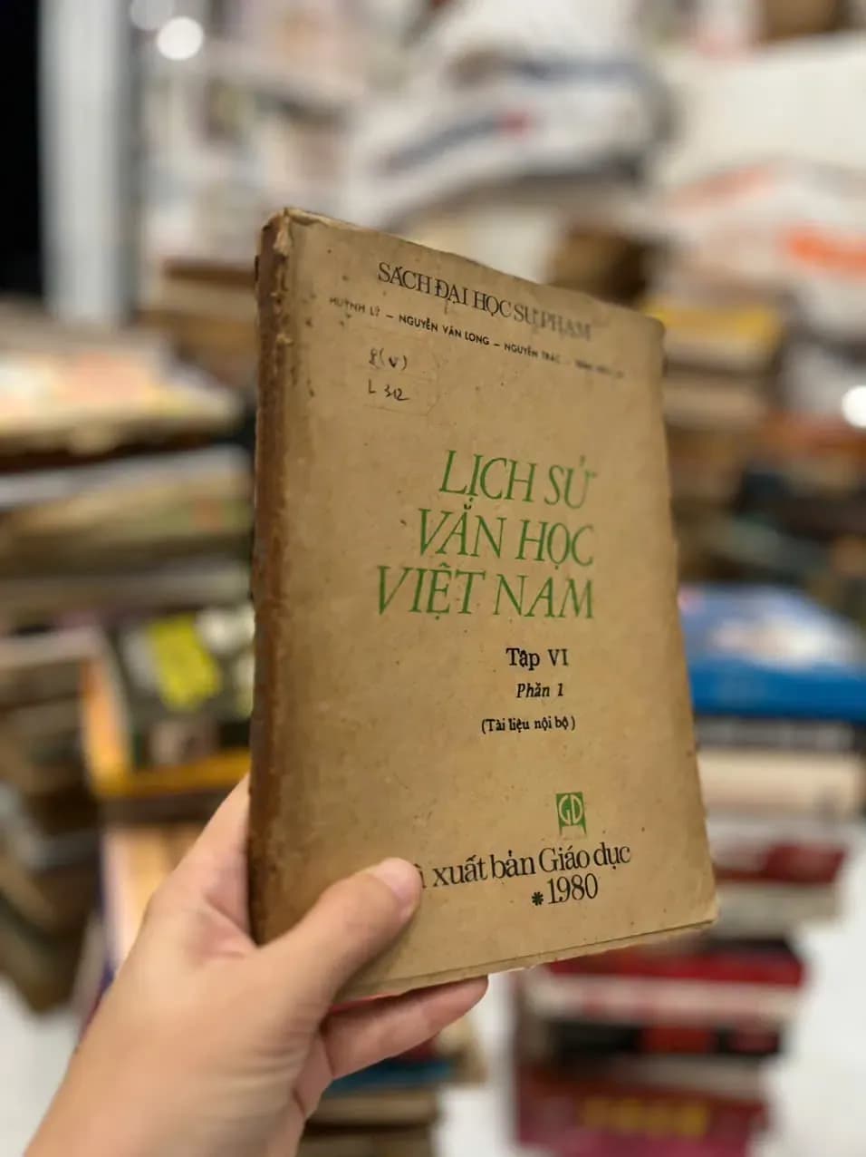 LỊCH SỬ VĂN HỌC VIỆT NAM ⭐1980 - Image 1