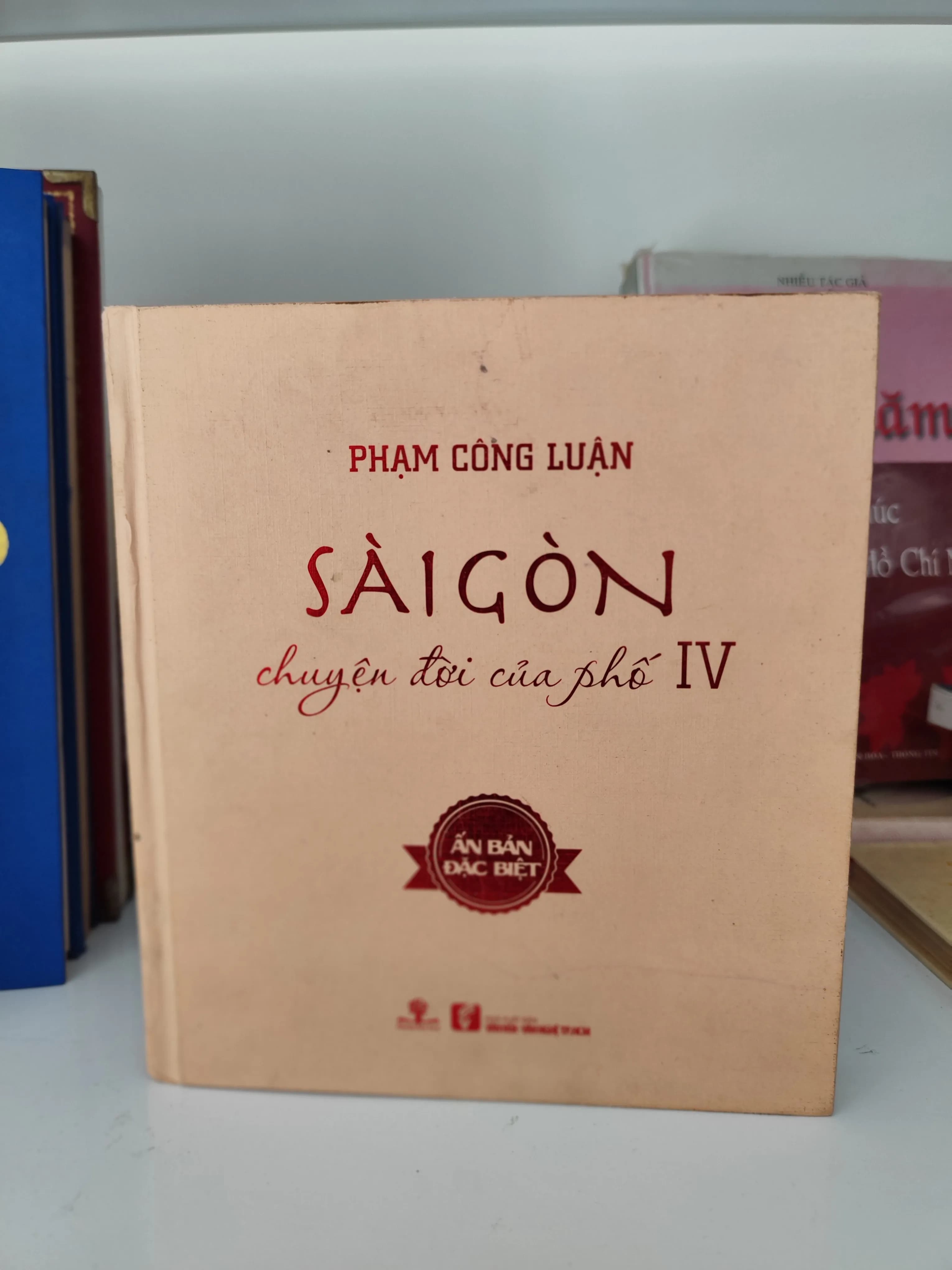 Sài Gòn chuyện đời của phố 4 ( bìa cứng) - Image 1