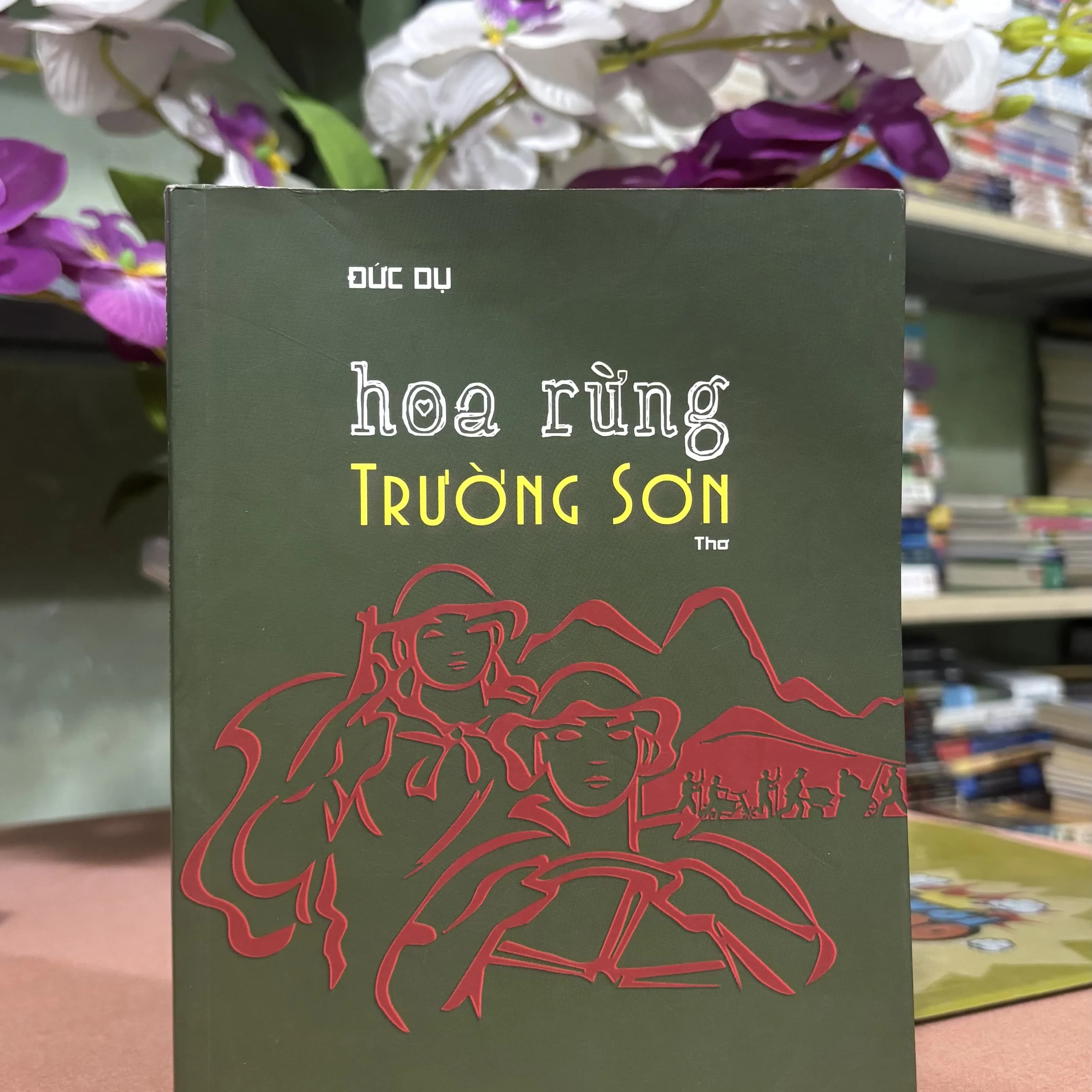 Hoa rừng Trường Sơn - Image 1
