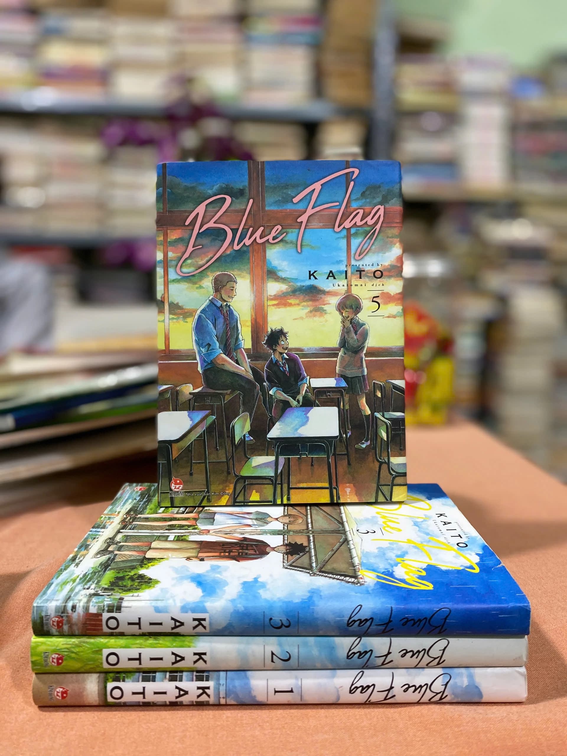 Blue Flag . - Image 1