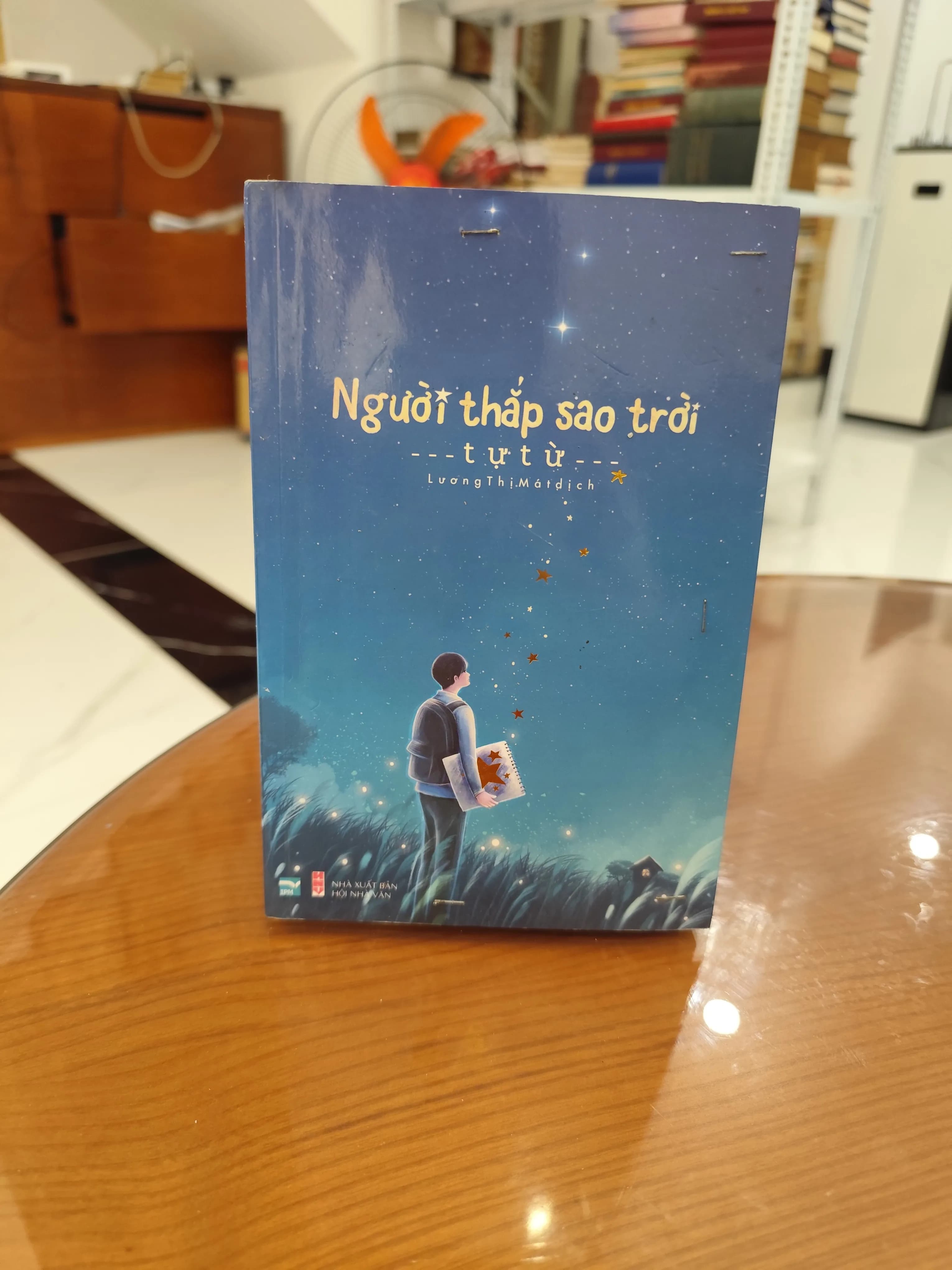 Người thắp sao trời - Tự Từ - Image 1