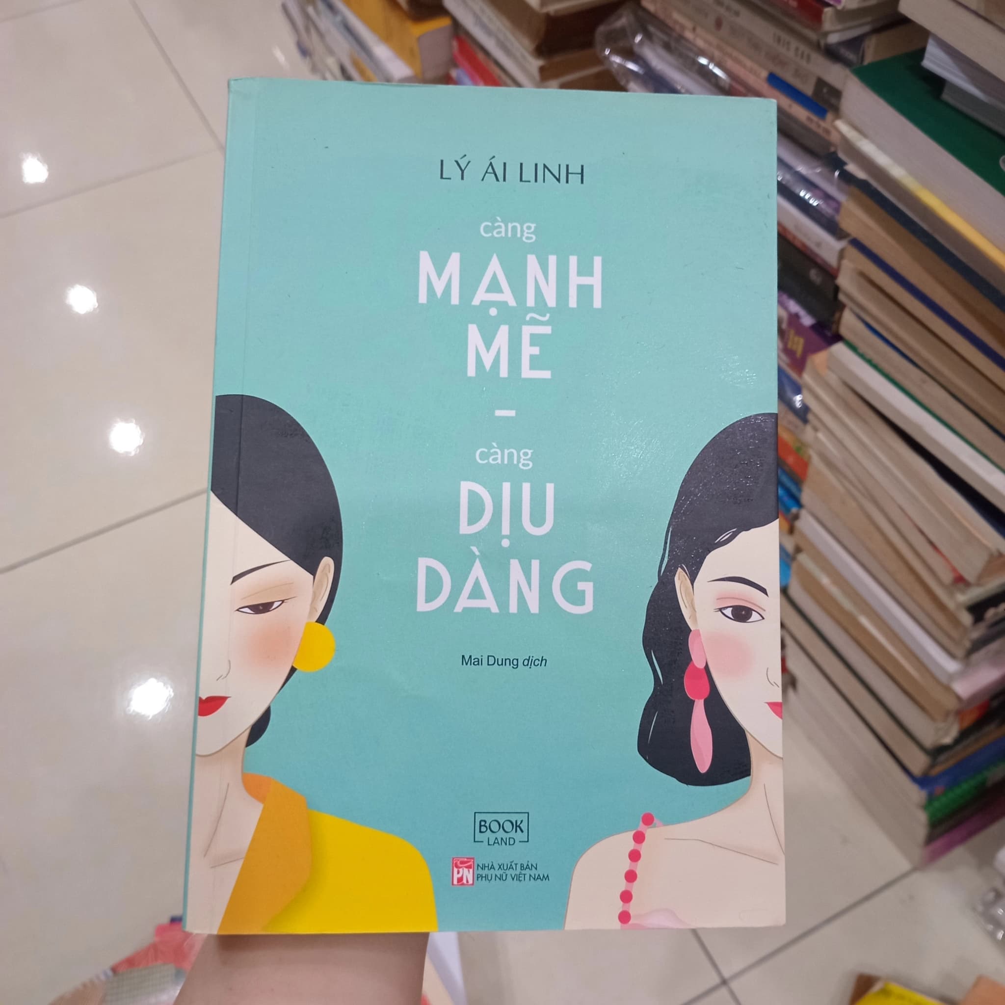 Càng mạnh mẽ càng dịu dàng - Image 1